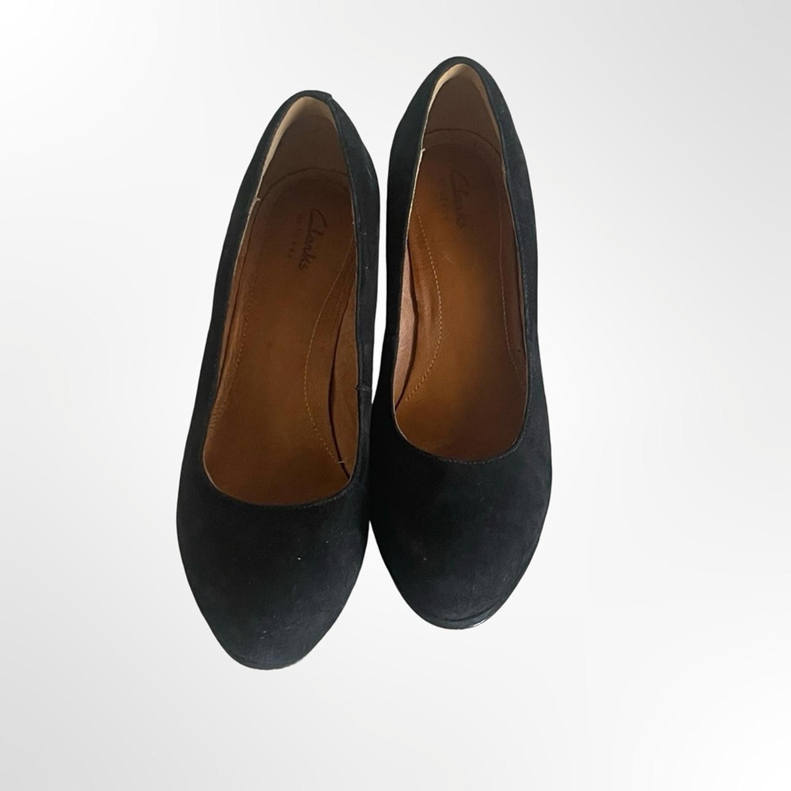 Clarks Clark's Artisan Women's Black Suede Mid-Heel Pumps size 7.5 Size US 7.5 / IT 37.5 - 2 Thumbnail