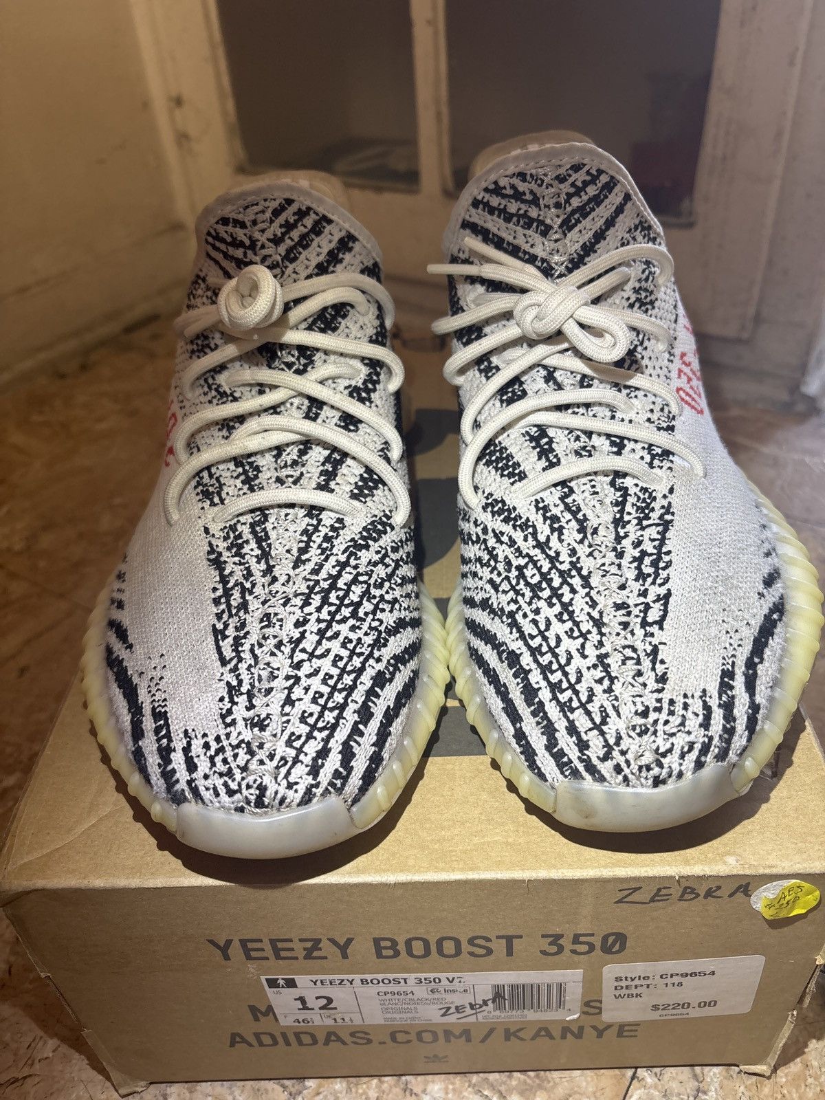 Adidas ADIDAS YEEZY 350 v2 Zebra Size US 12 / EU 45 - 8 Thumbnail