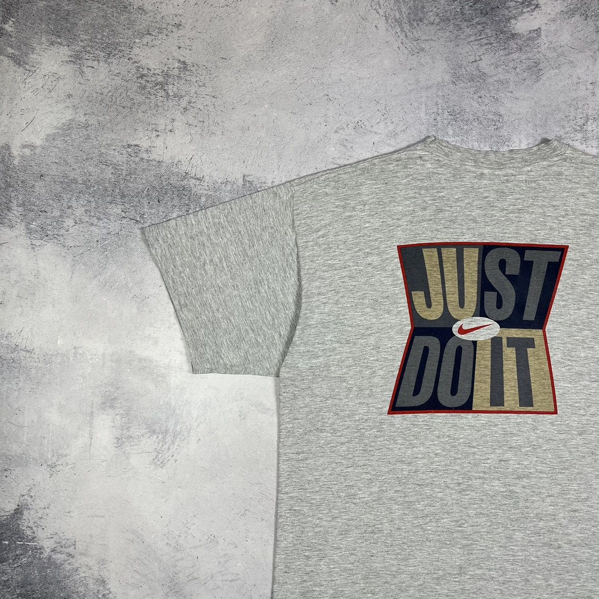 Nike Iconic Vintage Nike “ Just do It ” big logo t shirt 90’s Size US L / EU 52-54 / 3 - 6 Thumbnail