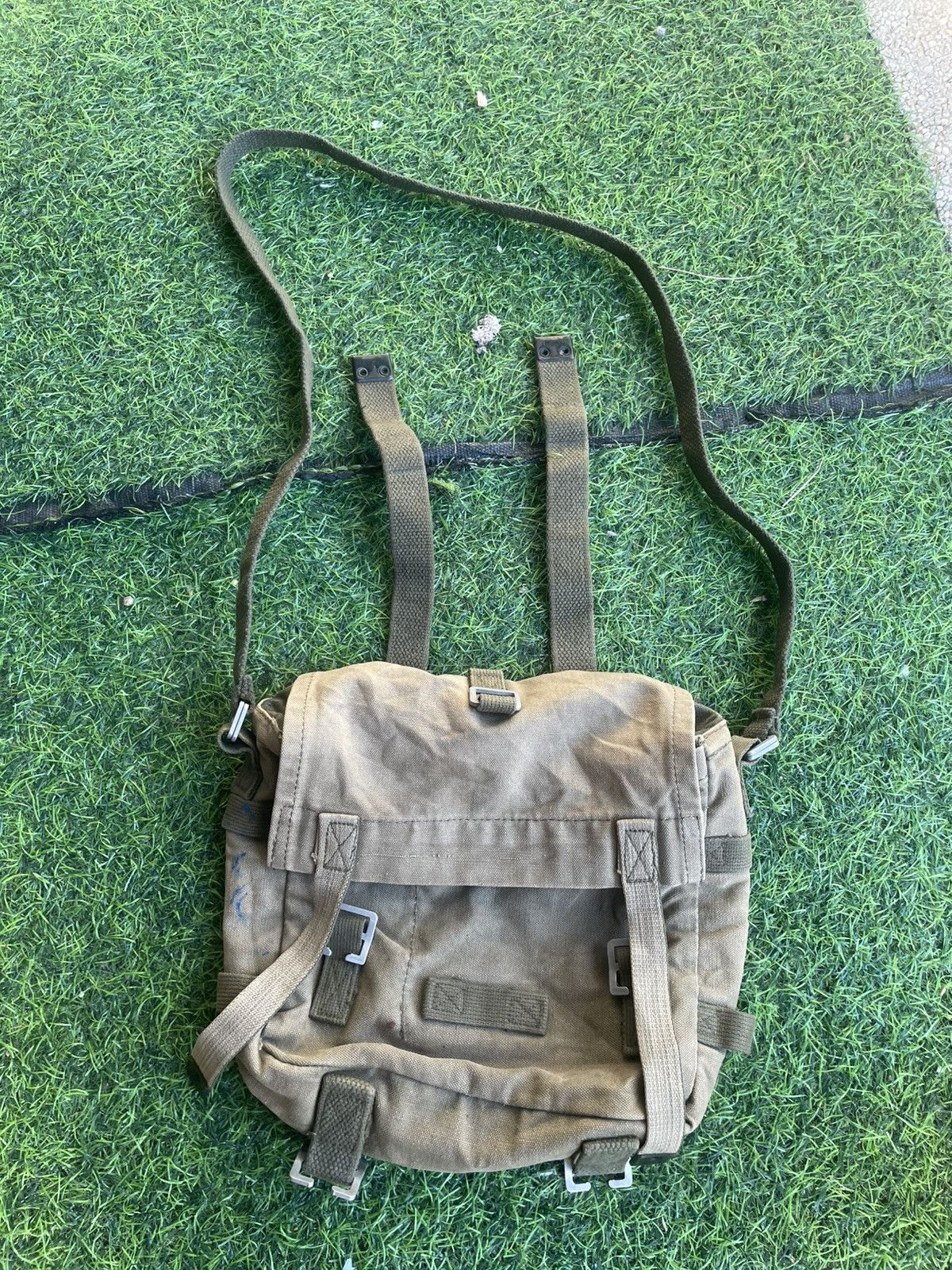 Vintage Vintage German Army Utility Bag – Military Surplus Size ONE SIZE - 1 Thumbnail