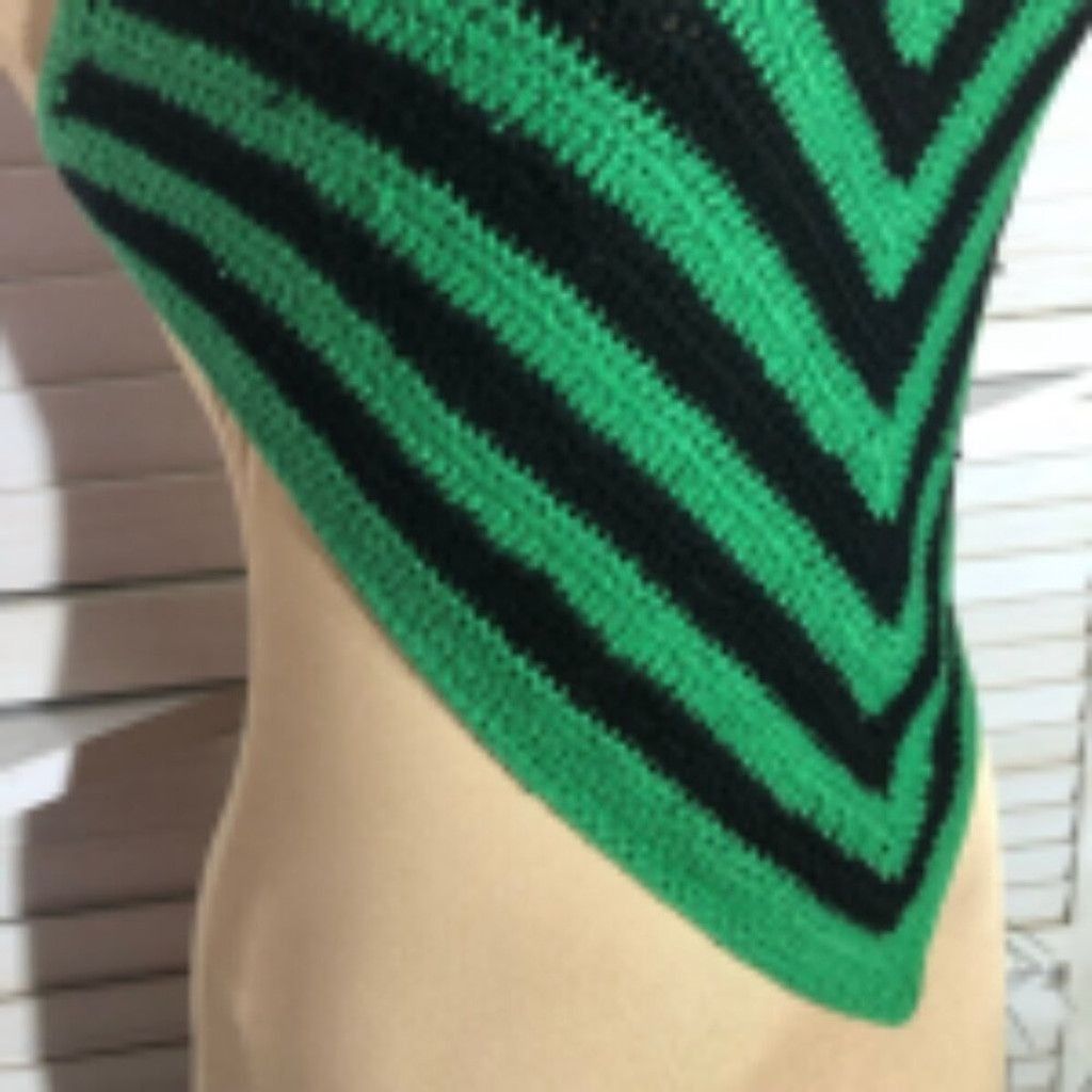 Forever 21 Chevron Knit Halter Top Crochet Striped Green/Black sz M Size M / US 6-8 / IT 42-44 - 9 Thumbnail