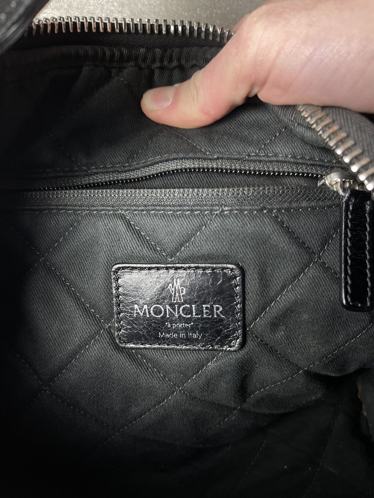 Moncler Moncler Cheryne Borsa Quilted Leather Tote CrossBody Bag Size ONE SIZE - 11 Thumbnail