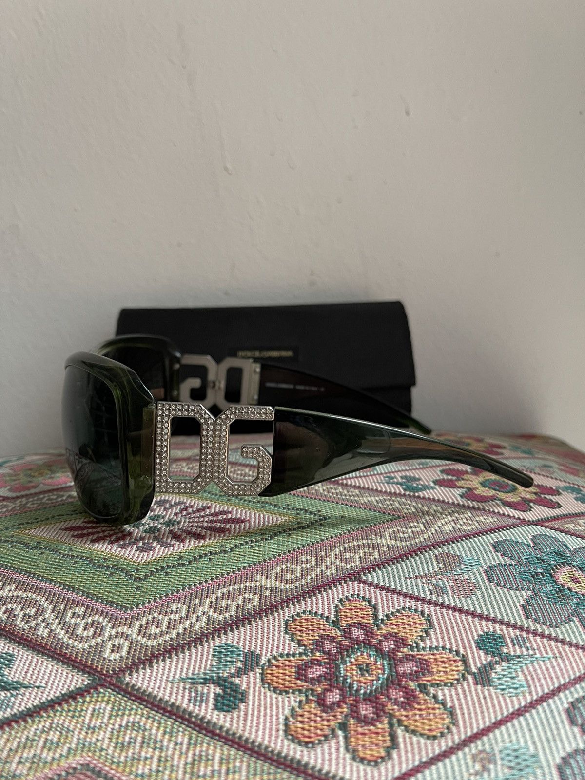 Dolce & Gabbana Vintage Dolce Gabbana Shield Sunglasses y2k staple Size ONE SIZE - 3 Thumbnail