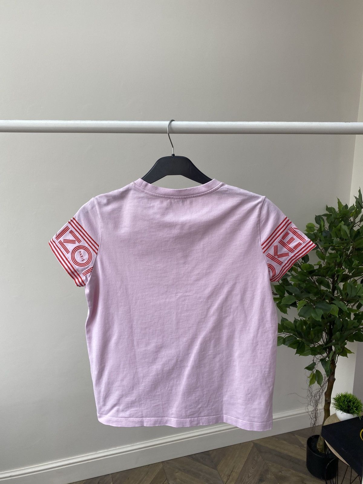 Kenzo × Vintage Vintage Kenzo Women’s Printed T-Shirt Size XS / US 0-2 / IT 36-38 - 9 Thumbnail