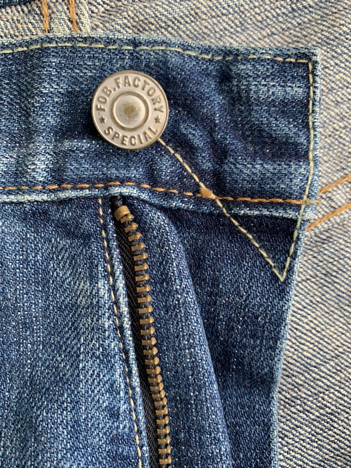 FOB Factory Vintage FOB Factory Torn Patch Jeans Distressed Size US 33 - 12 Thumbnail