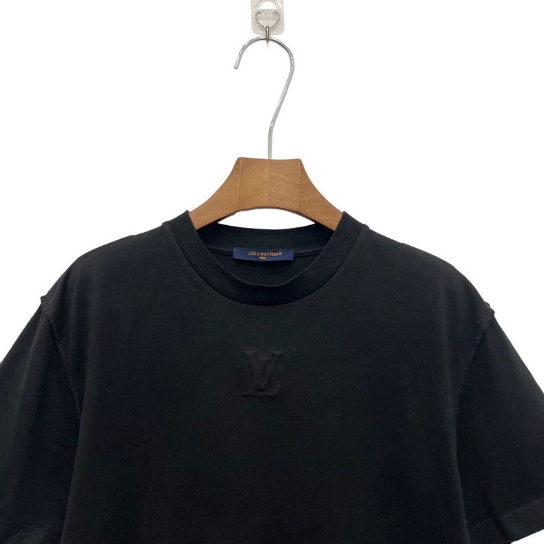 Louis Vuitton Louis Vuitton Black embossed short sleeve Size US S / EU 44-46 / 1 - 3 Thumbnail