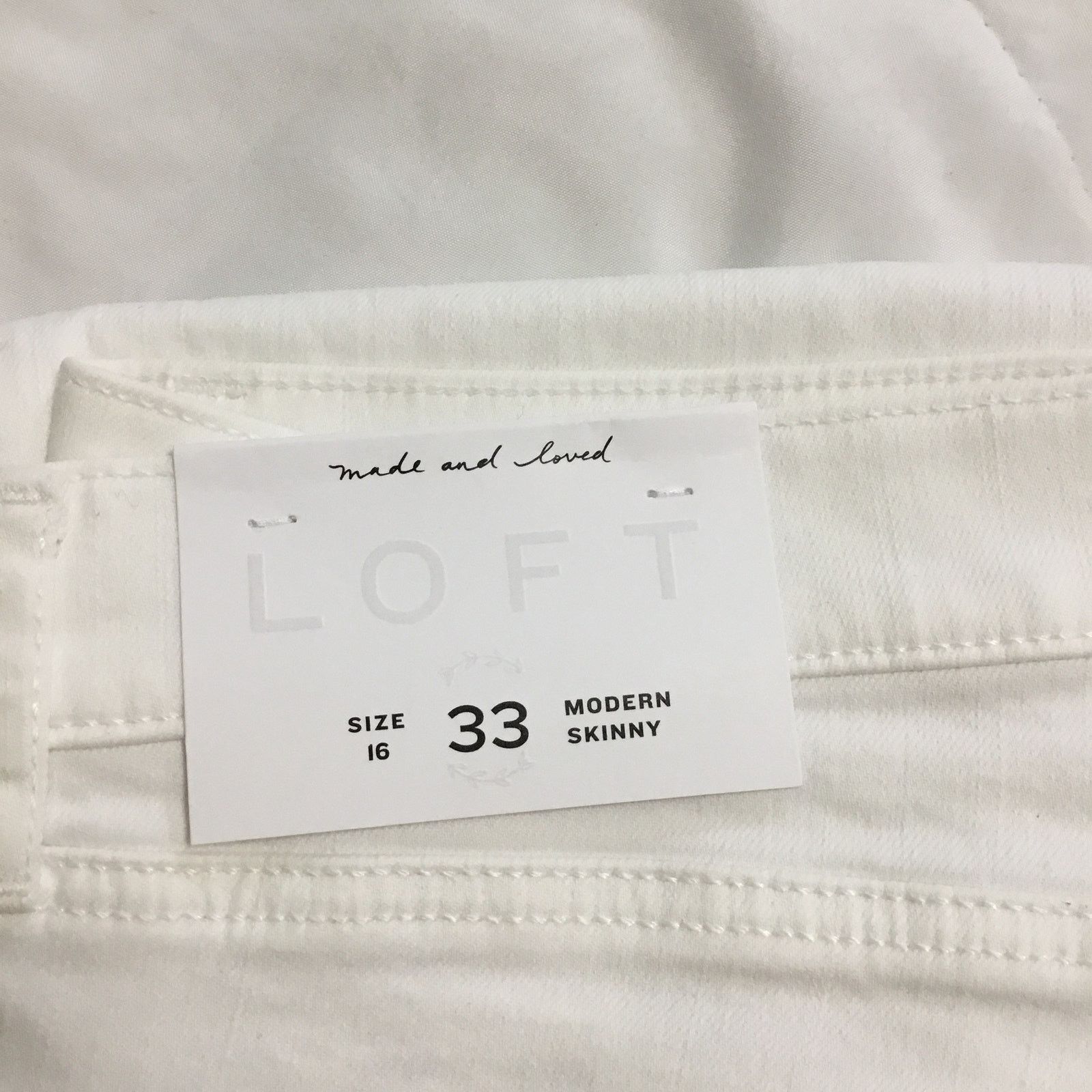 Loft LOFT White Modern Frayed Skinny Ankle Jeans Size 33" - 3 Thumbnail