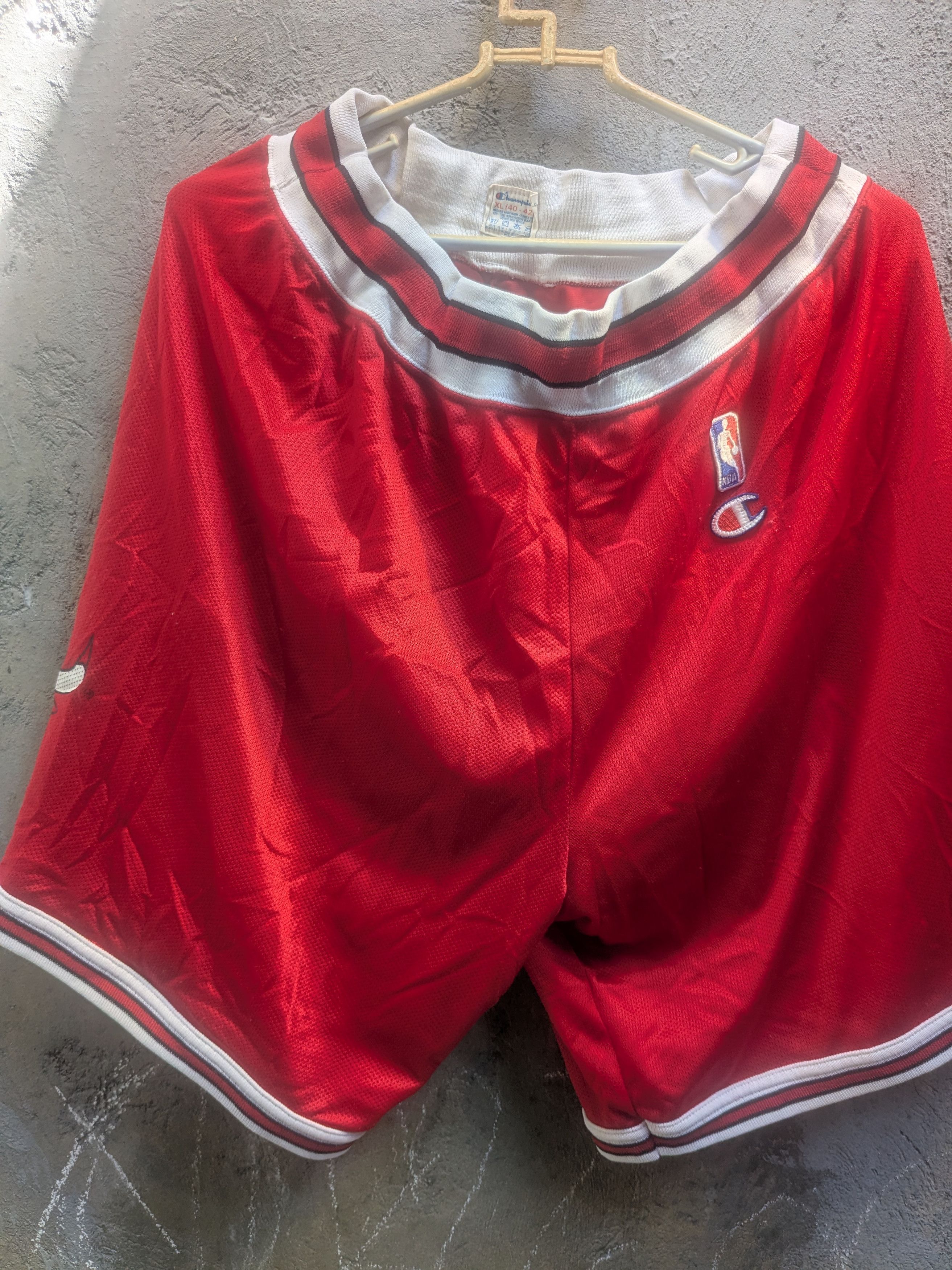 Vintage Chicago bulls vintage champion size xl short Size US 36 / EU 52 - 1 Thumbnail