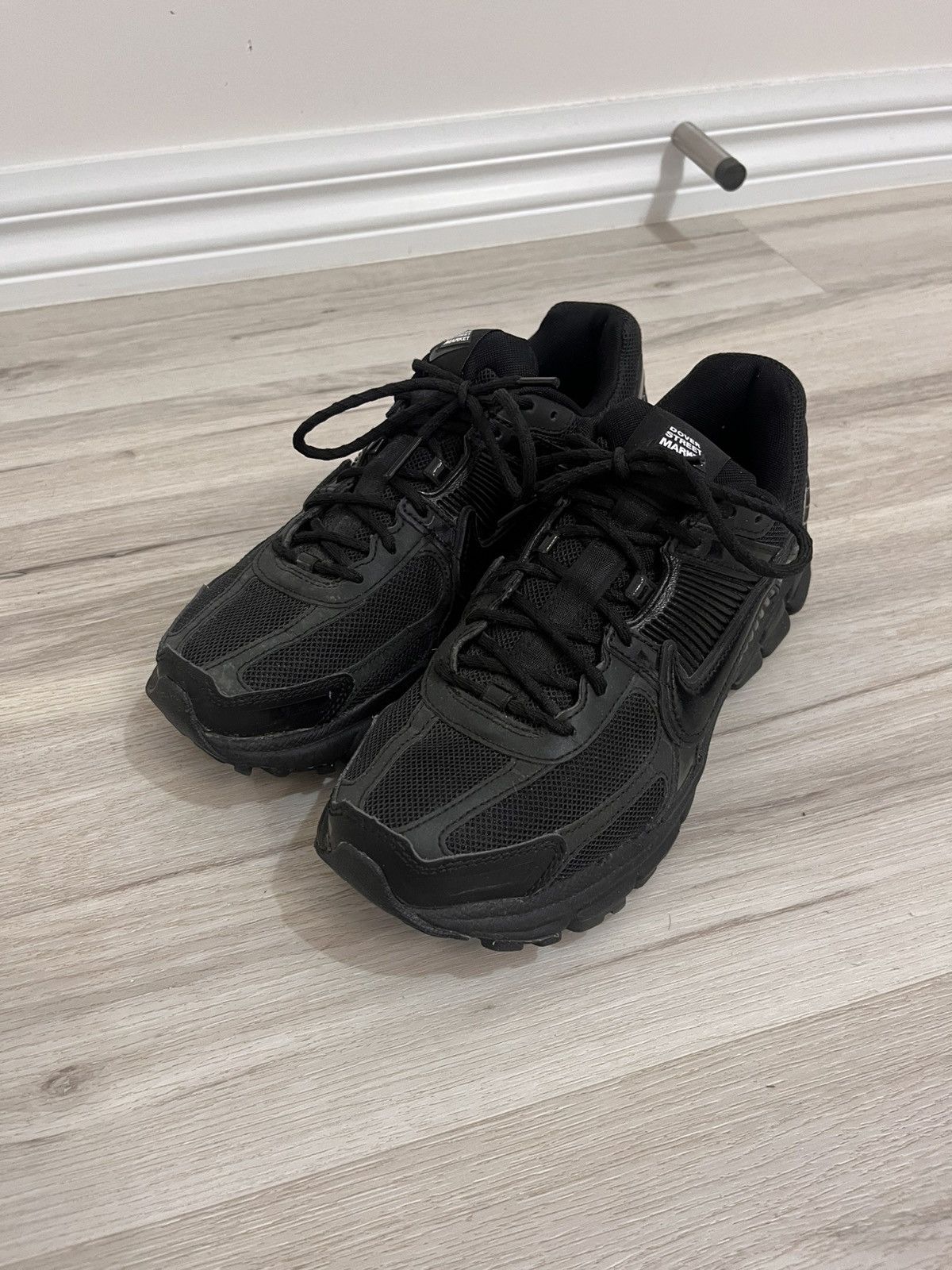 Dover Street Market × Nike Nike x Dover Street Market Vomero 5 Size US 6.5 / EU 39-40 - 1 Thumbnail
