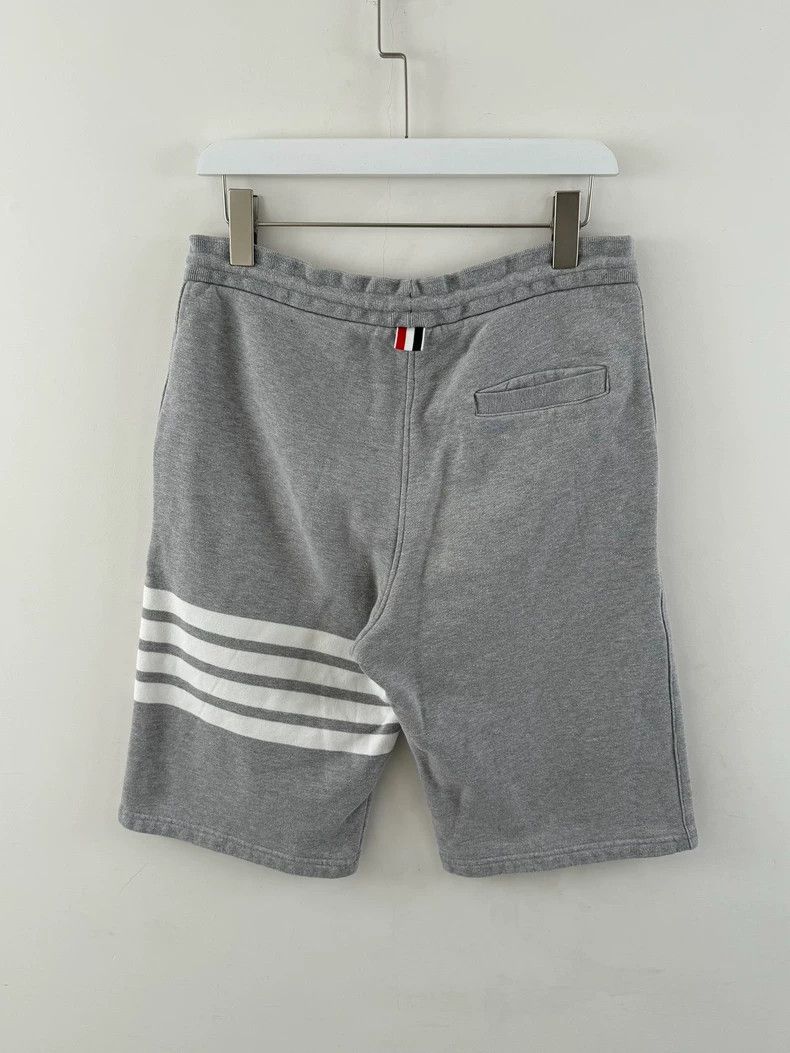 Thom Browne Thom Browne Size 2 Striped shorts in gray 2503-Nextarrow Size US 30 / EU 46 - 2 Thumbnail