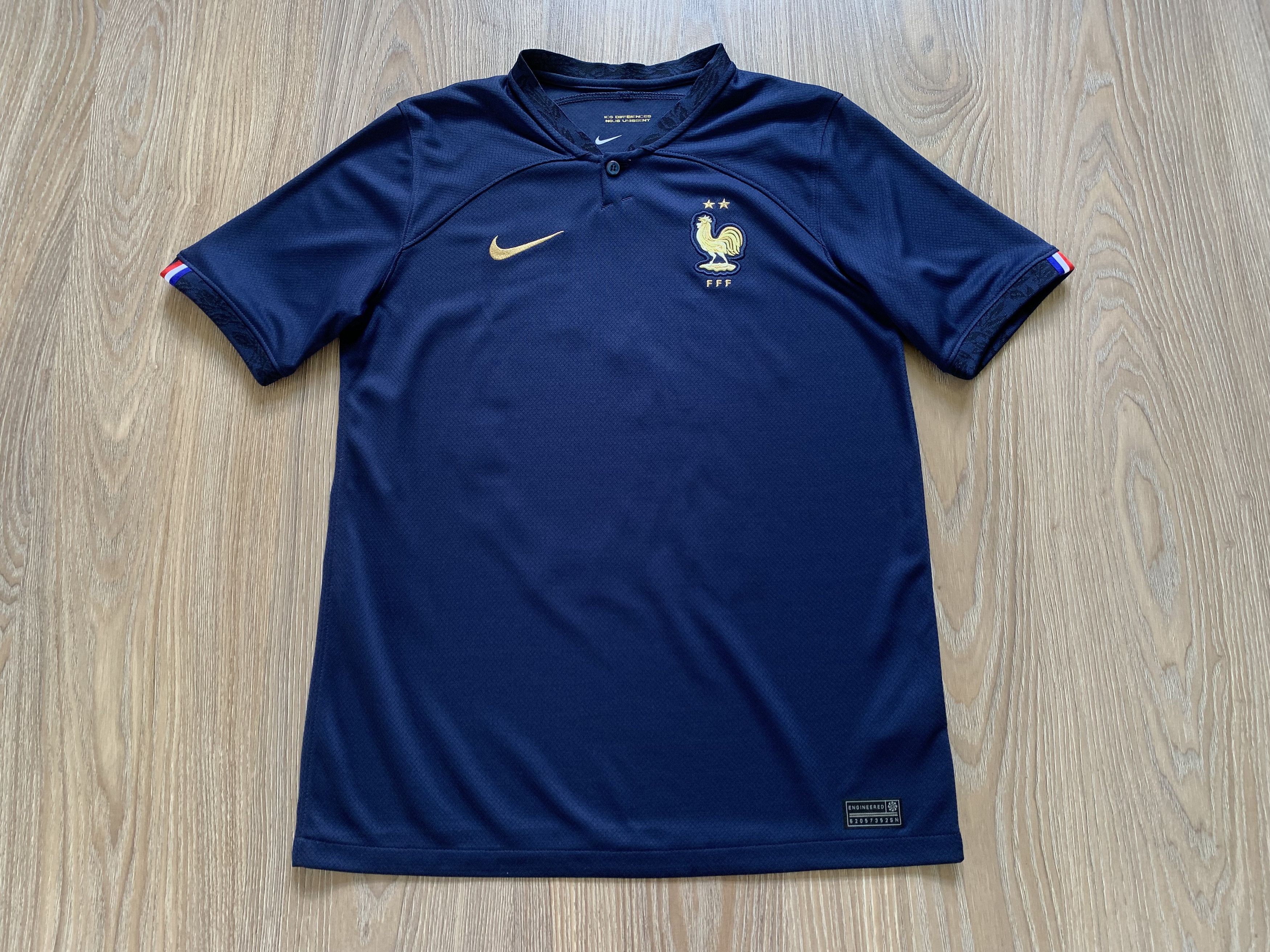 Nike Youth Nike France Mbappe 10 Home Football Shirt 2019 Size US XS / EU 42 / 0 - 2 Thumbnail