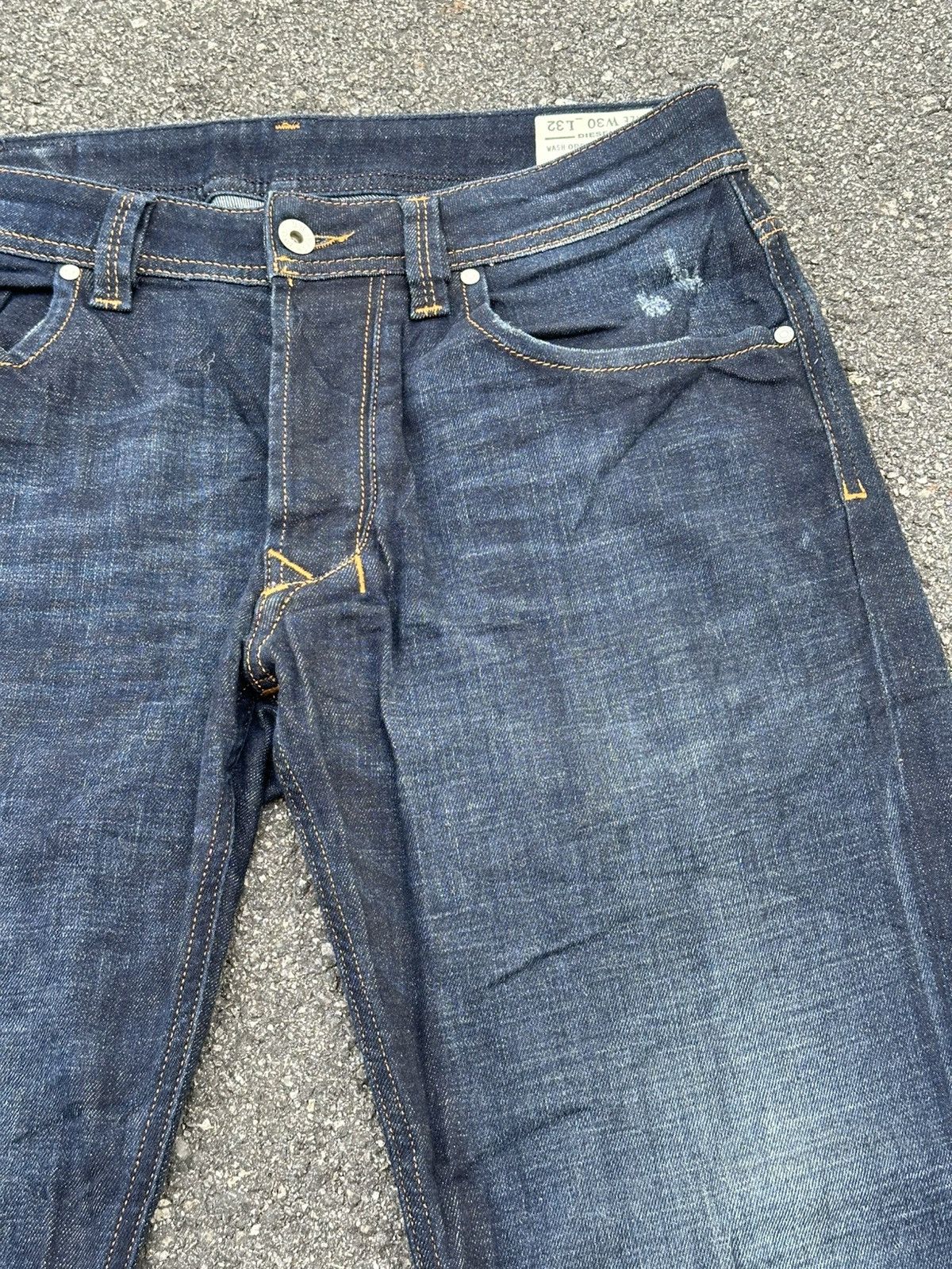 Diesel DIESEL 'Only The Brave' - MENS VINTAGE BLUE DENIM JEANS. Size US 30 / EU 46 - 5 Thumbnail