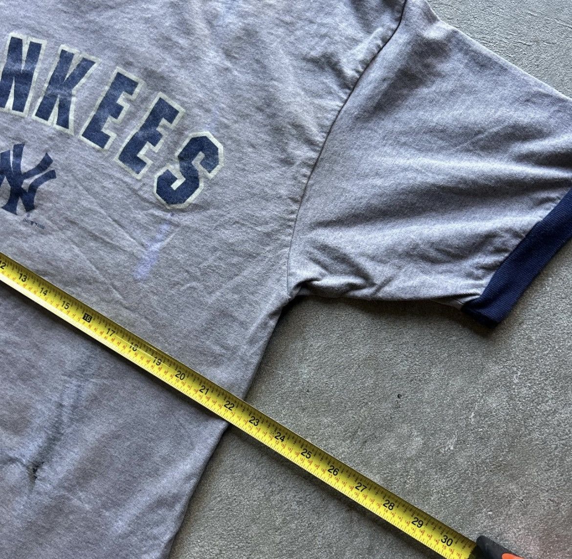Vintage Vintage 2000s New York Yankees Tee Size US XL / EU 56 / 4 - 5 Thumbnail