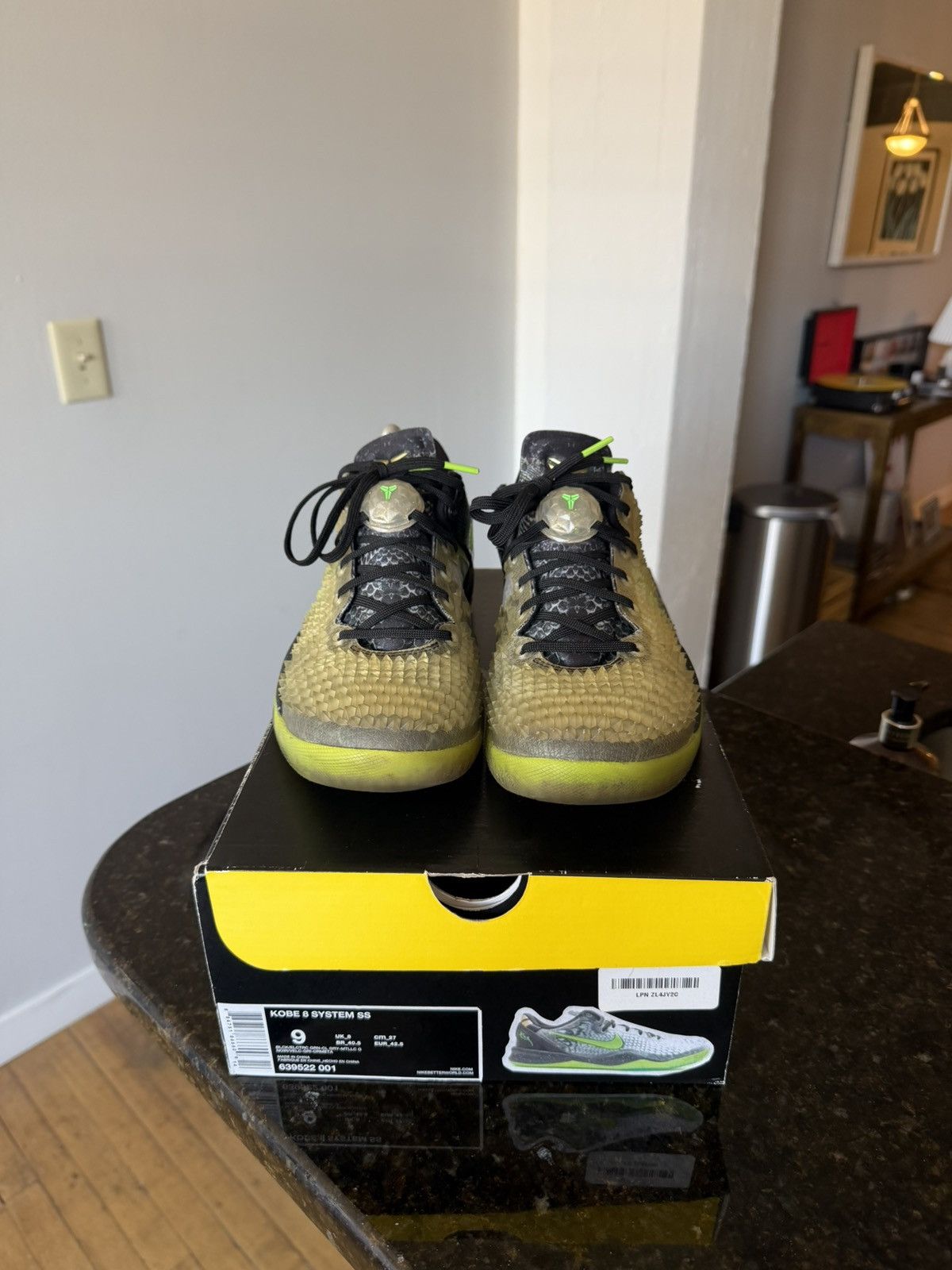 Nike Nike Kobe 8 System SS Christmas Men's size 9 Basketball Size US 9 / EU 42 - 2 Thumbnail