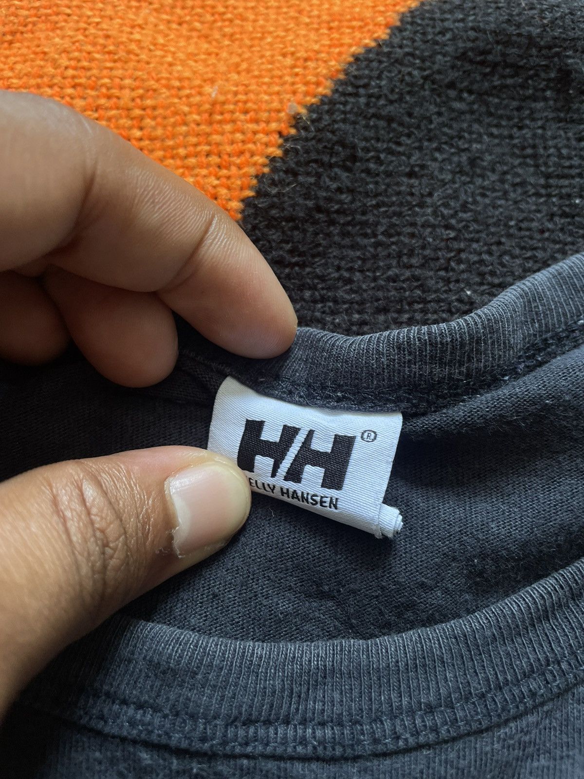 Helly Hansen × Vintage Vintage Helly Hansen Black T-shirt Size US XL / EU 56 / 4 - 3 Thumbnail
