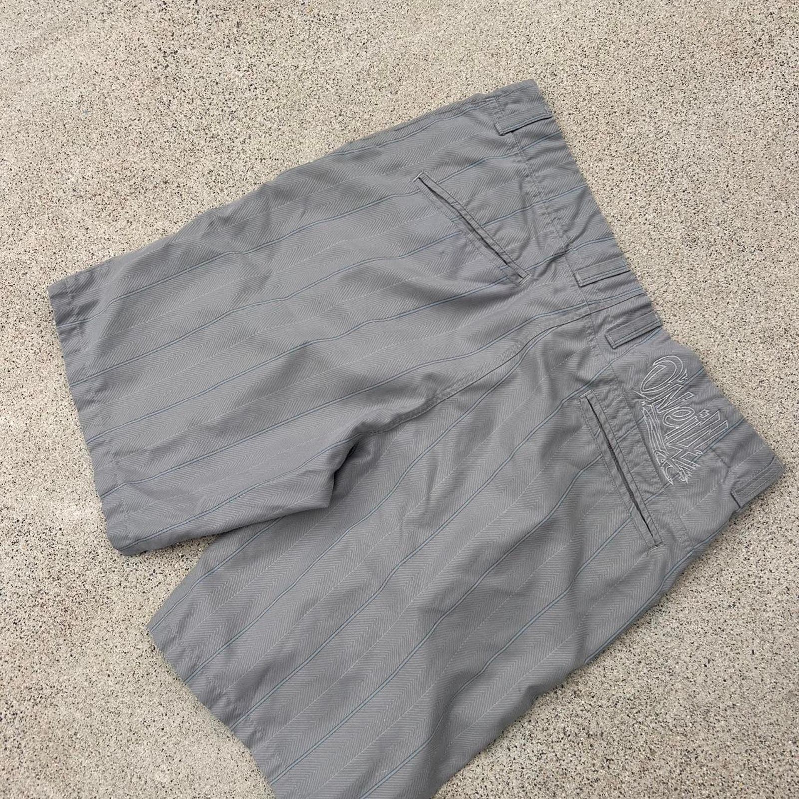 O'Neill Vintage y2k oneill baggy shorts size 38 Size US 38 / EU 54 - 1 Thumbnail