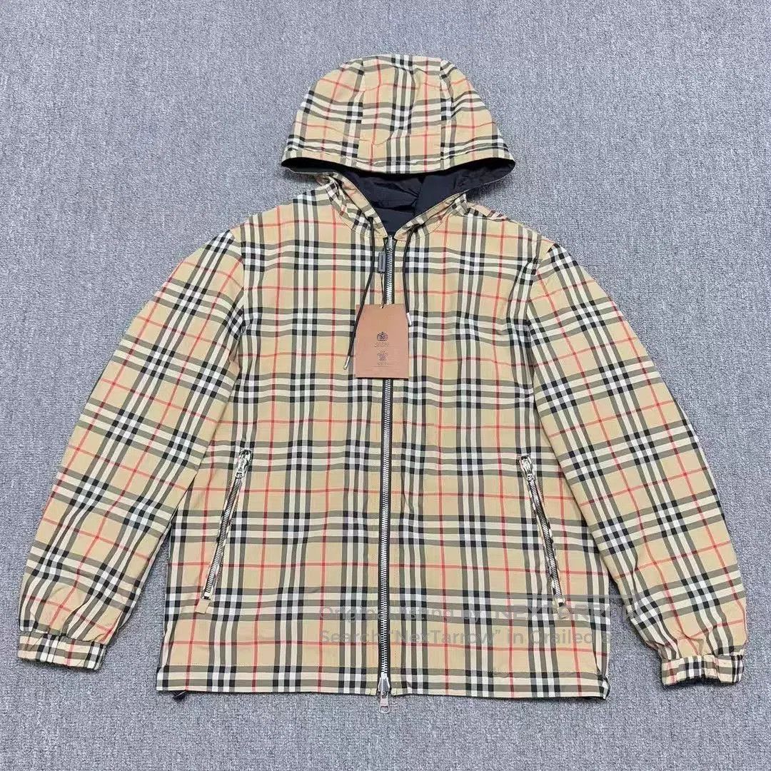 Burberry Burberry Vintage Check Reversible Jacket. Size US S / EU 44-46 / 1 - 1 Thumbnail