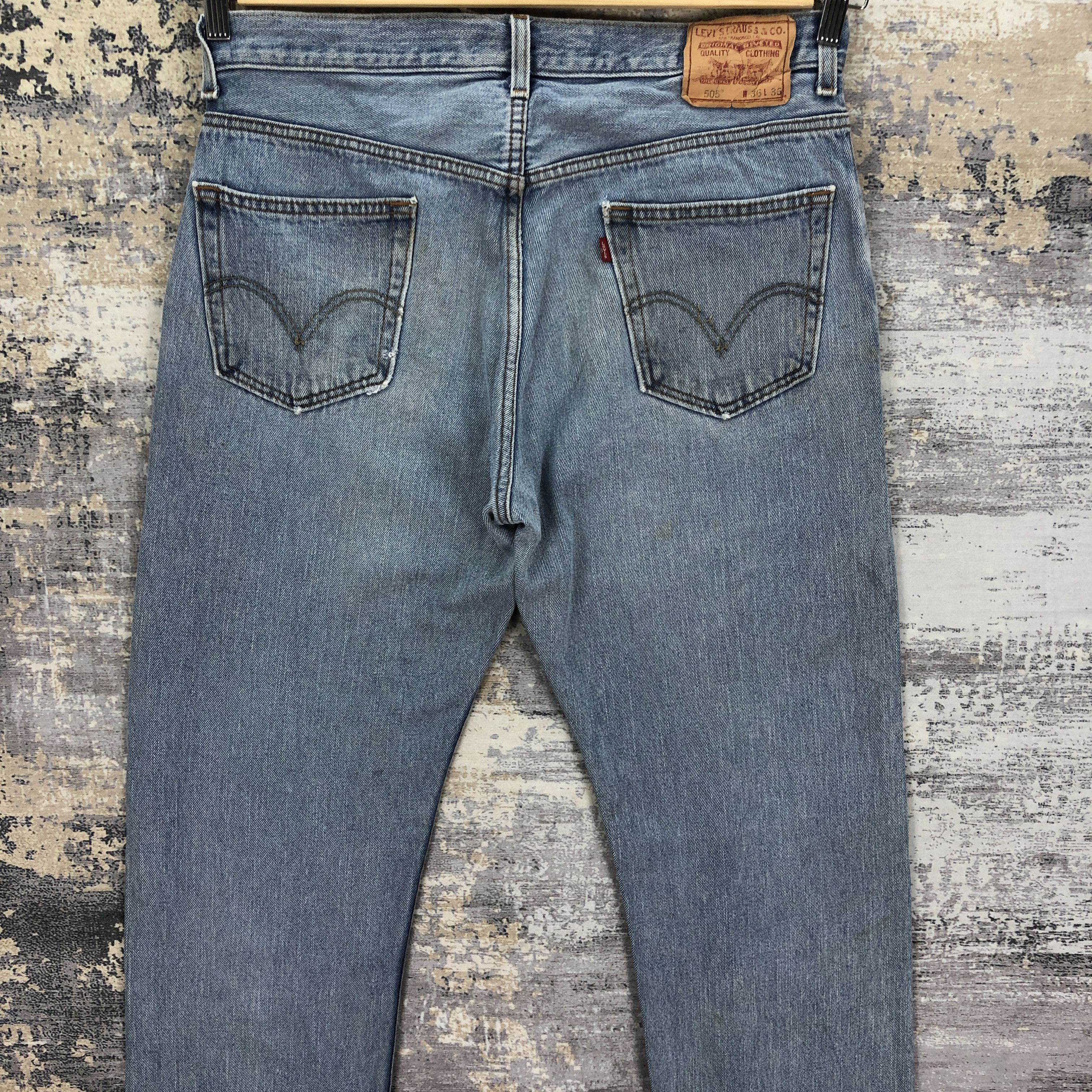 Levi's Vintage Levis 505 Jeans Dirty Levi's Faded Light Wash Denim Size US 32 / EU 48 - 4 Thumbnail