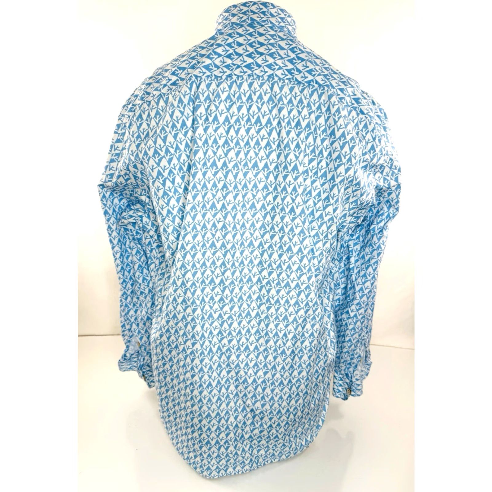 Isaia ISAIA Italy Logo All Over Print Mens Shirt 17 / 43 White / Blue Long Sleeve Button-Up Regular Size 17 / 43 Mens Shirt ISAIA Italy Logo All Over Print Size US XL / EU 56 / 4 - 4 Thumbnail