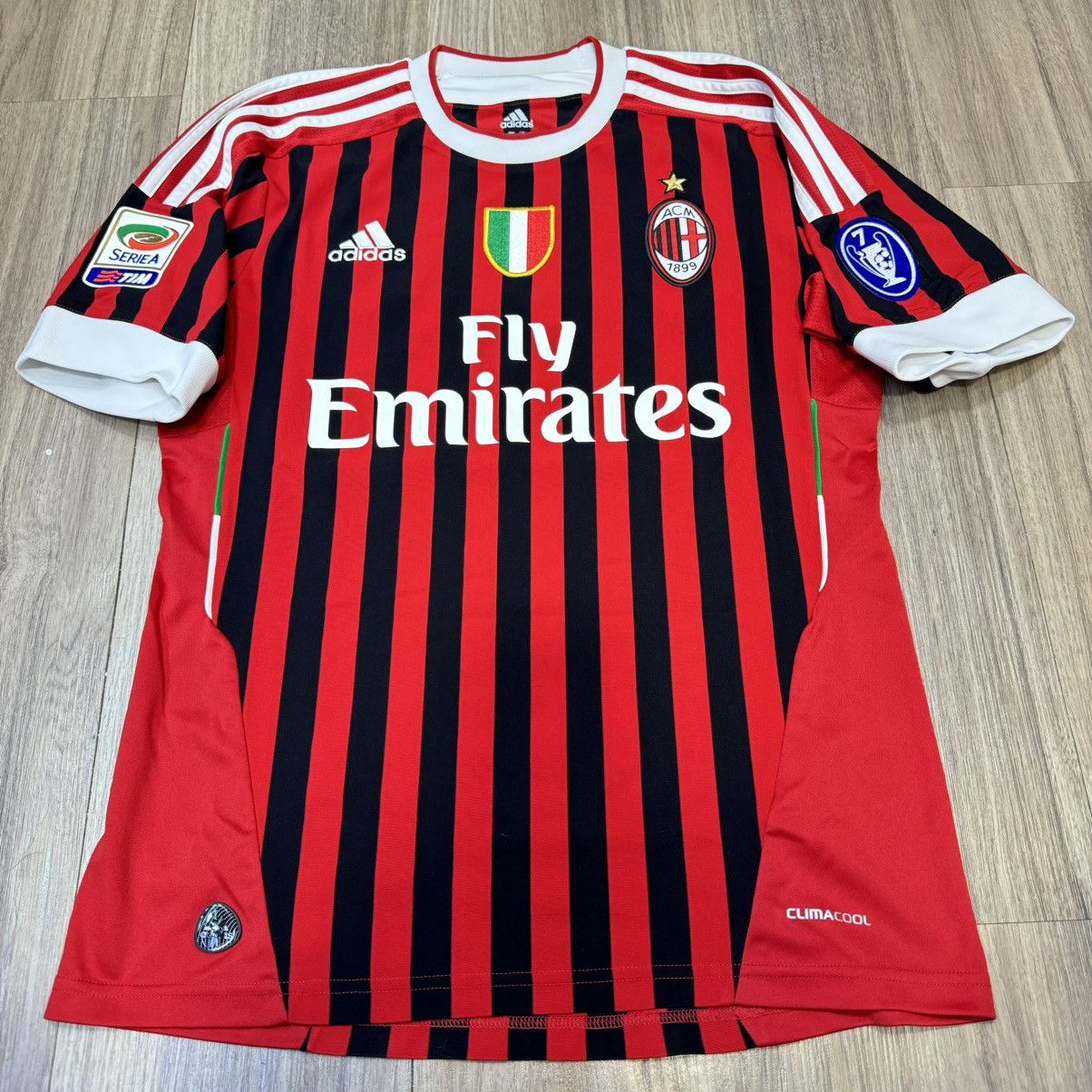 Adidas AC Milan 11/12 home shirt #11 Ibrahimovic Size US S / EU 44-46 / 1 - 1 Thumbnail