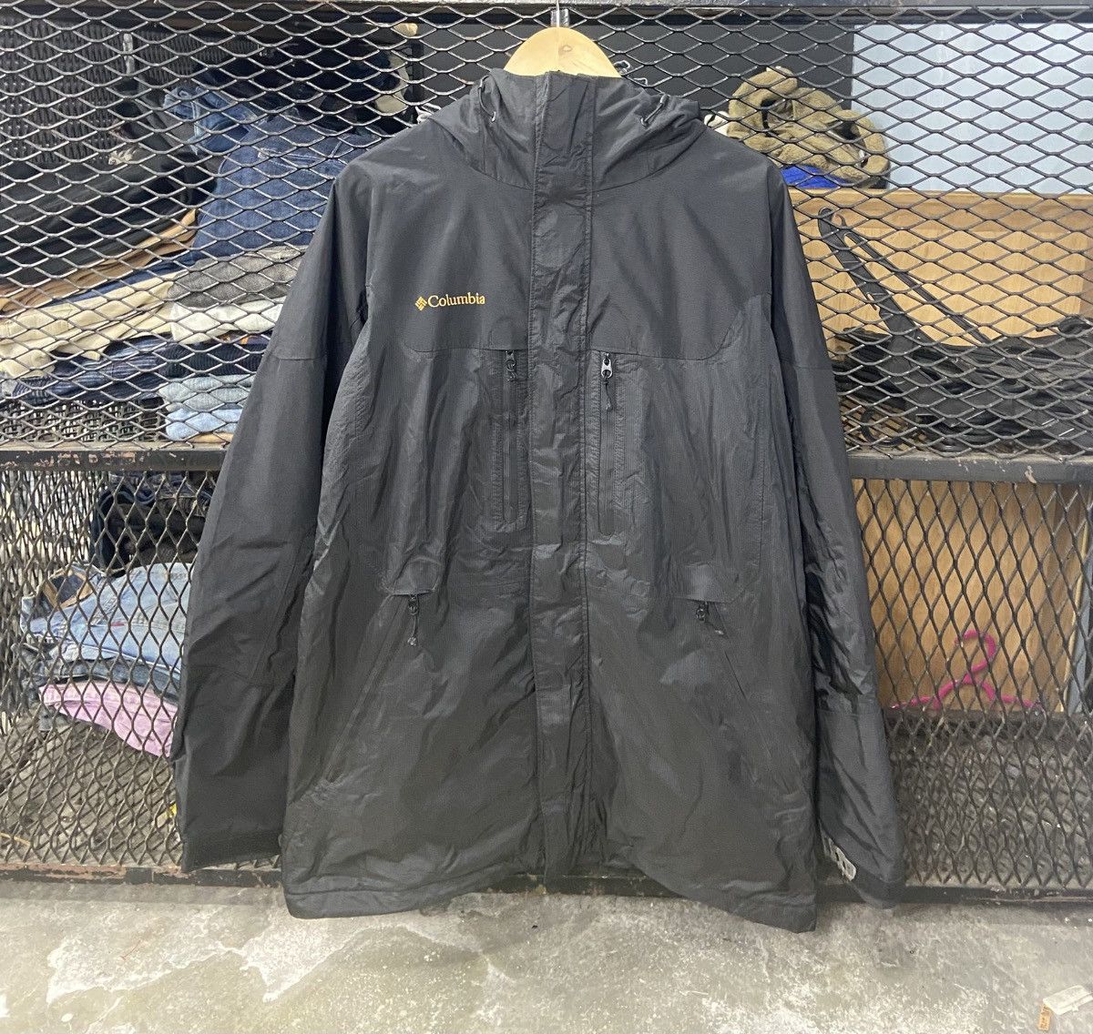 Columbia × Weatherproof WATERPROOF TITANIUM OMNITECH JACKET Size US L / EU 52-54 / 3 - 1 Thumbnail