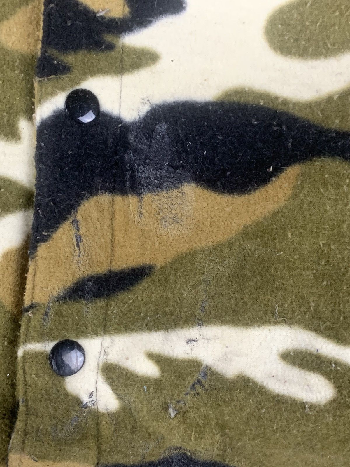 Japanese Brand Japanese Brand Camo Fleece Bomber Jacket Size US L / EU 52-54 / 3 - 7 Thumbnail