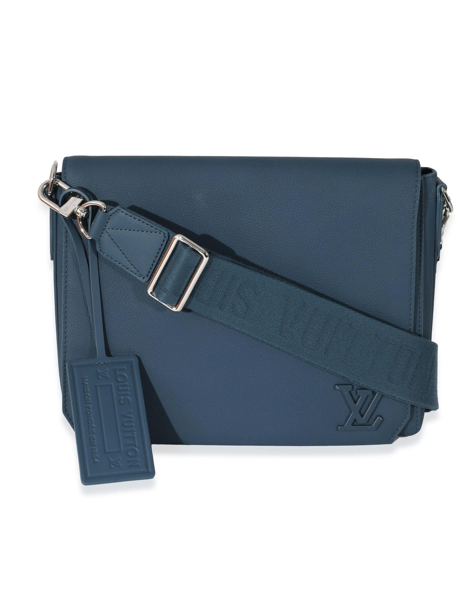 Louis Vuitton Blue Leather Aerogram Takeoff Messenger Bag