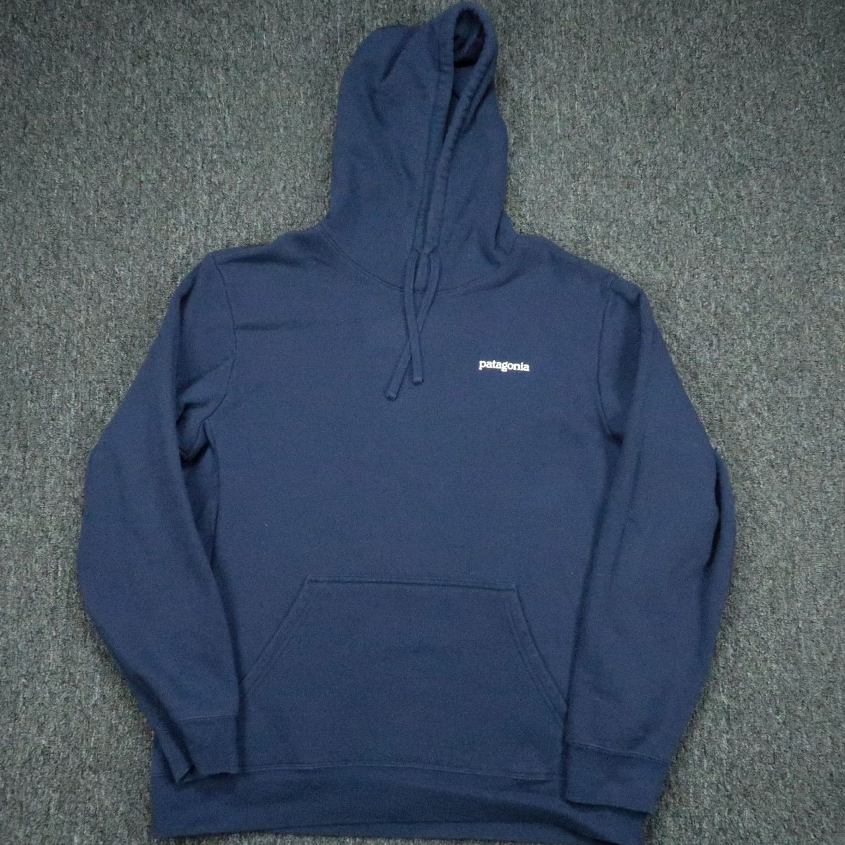 Patagonia Patagonia Hoodie Mens Large Blue Graphic Uprisal Fitz Roy Horizons Pullover Size US L / EU 52-54 / 3 - 2 Thumbnail