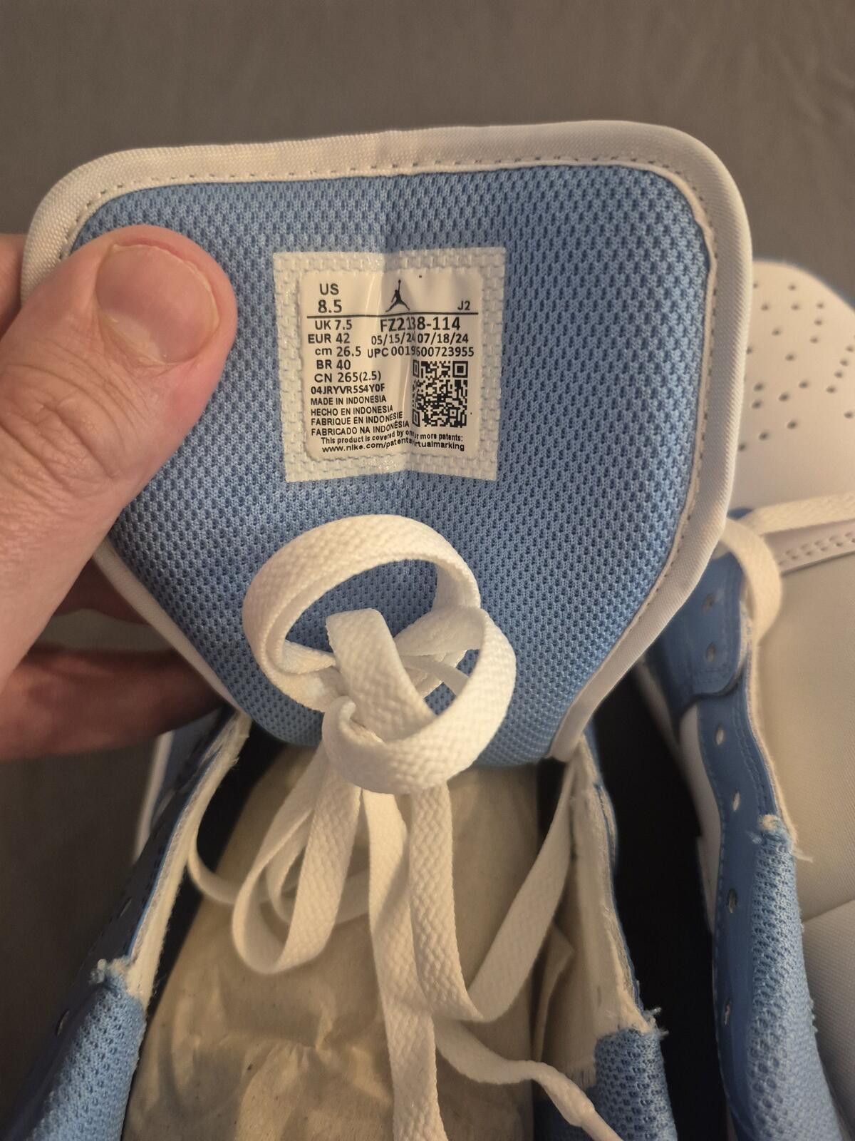 Jordan Brand Air Jordan 1 low unc blue Size 8.5 M Brand New Size US 8.5 / EU 41-42 - 5 Thumbnail