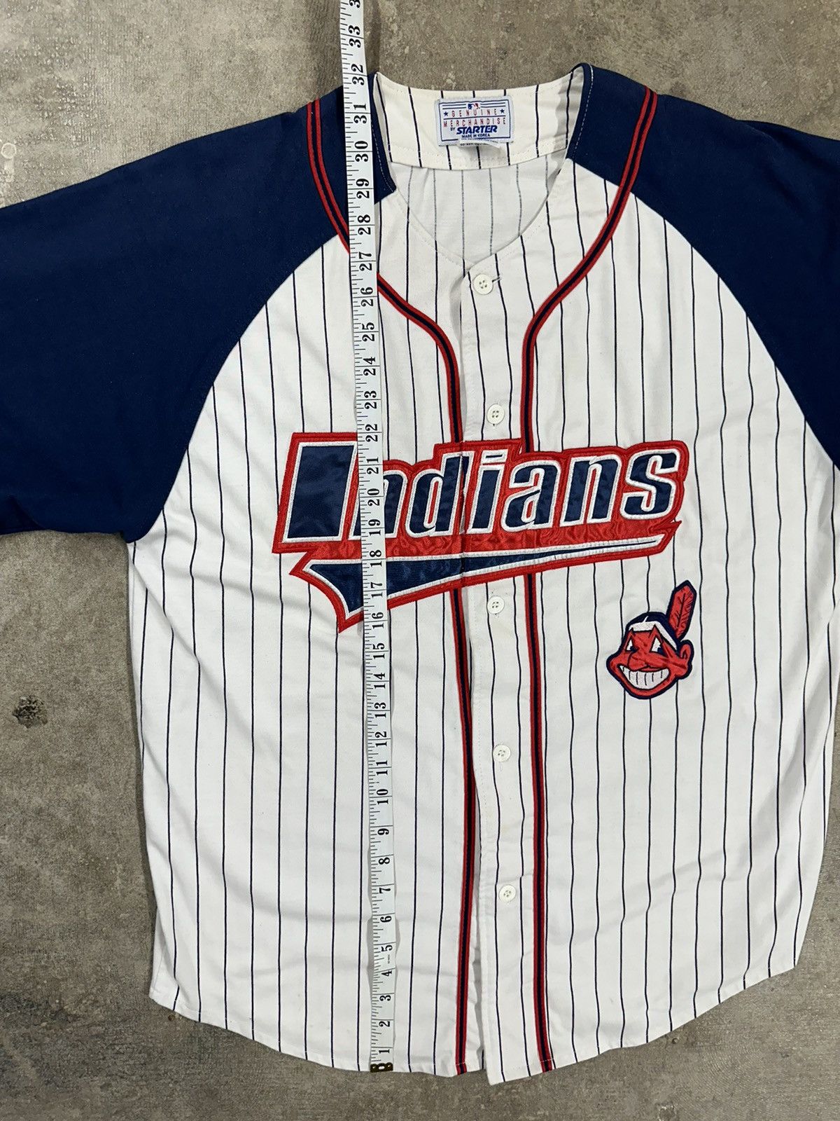 Starter Vintage 90s Starter Cleveland Indians Pinstripe MLB Jersey Size US L / EU 52-54 / 3 - 11 Thumbnail
