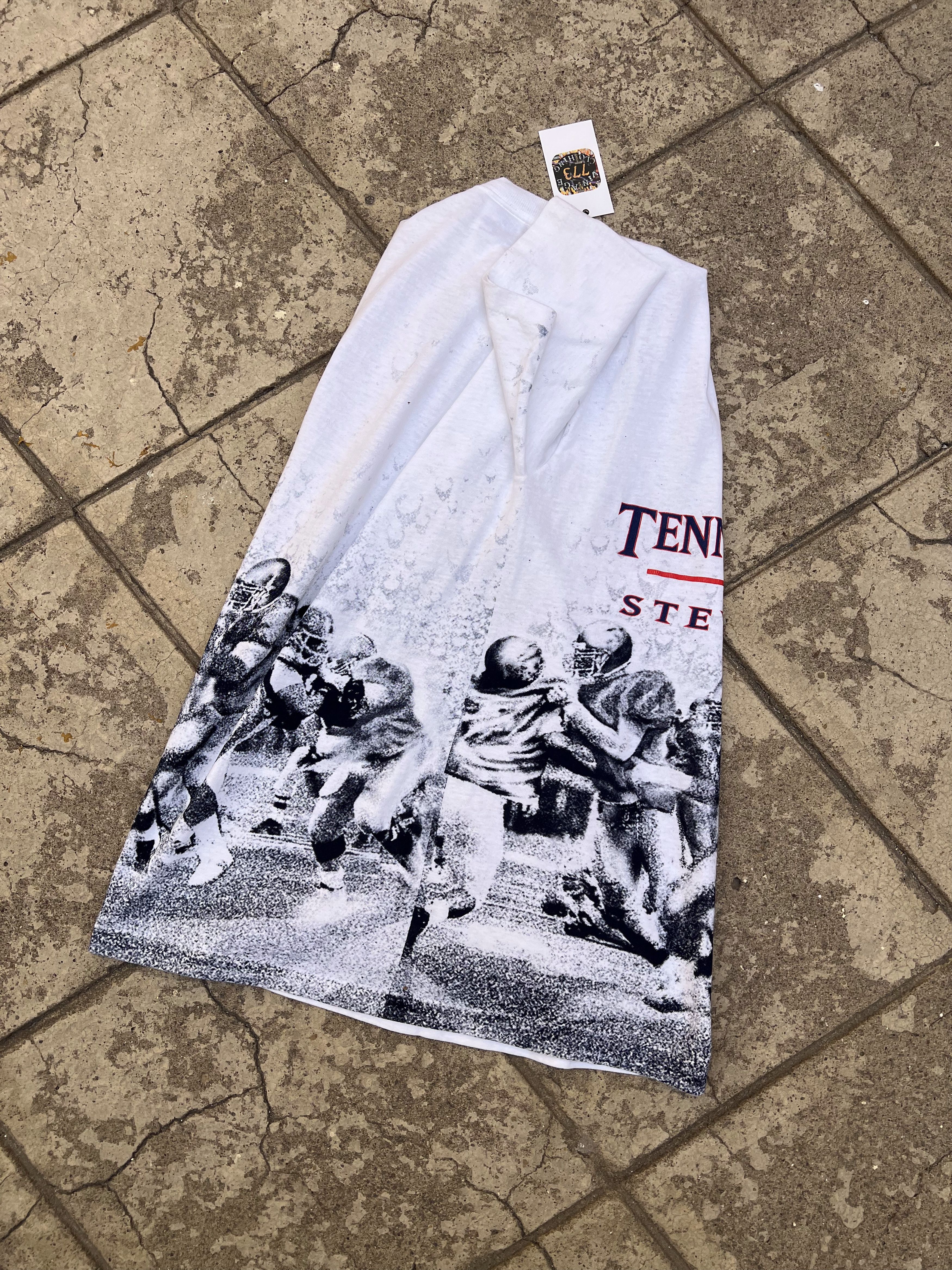 Vintage Vintage Tennesse Titans AOP Size US M / EU 48-50 / 2 - 2 Thumbnail