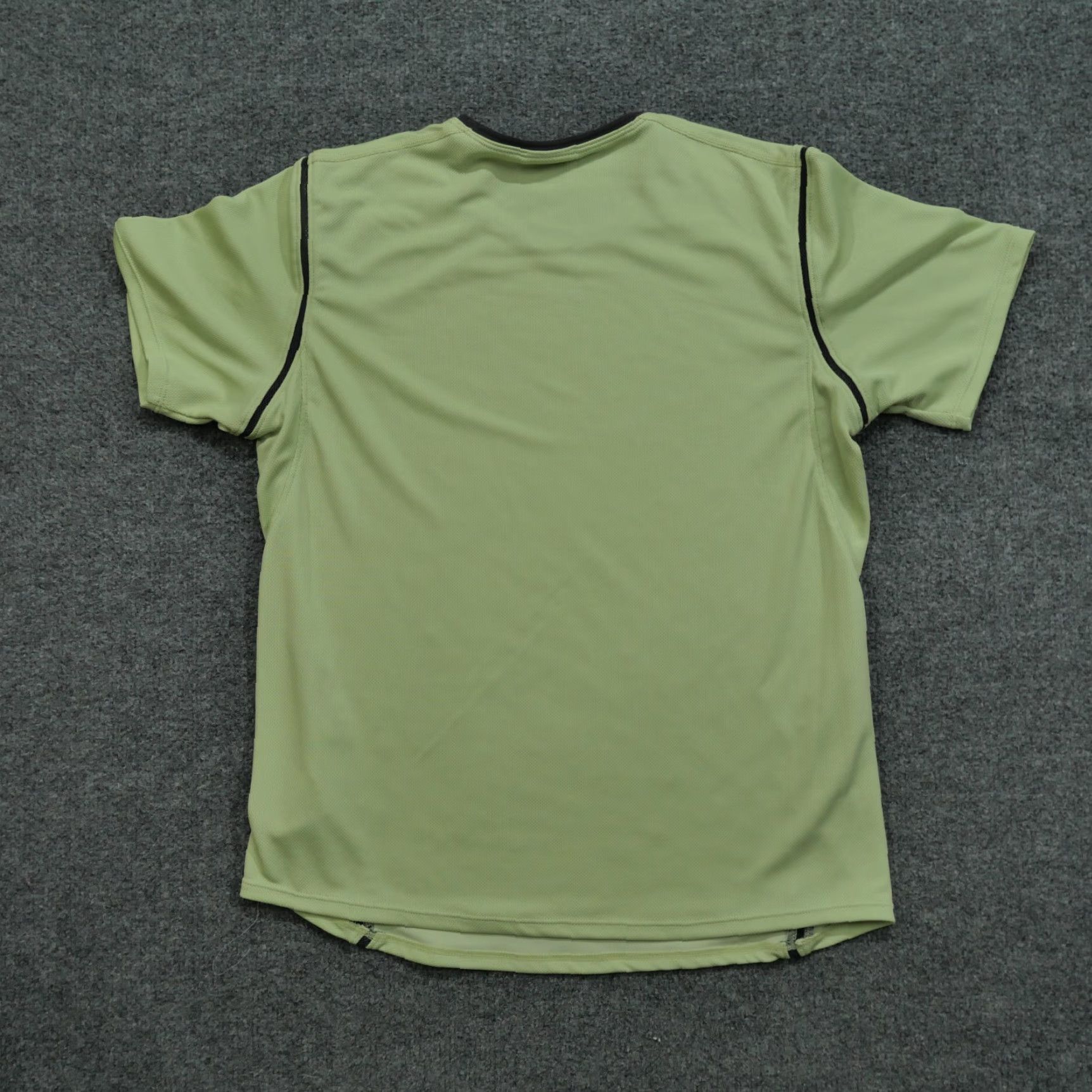 Nike Nike ACG Shirt Womens Medium Green Base Layer Outdoors Running Athletic Size M / US 6-8 / IT 42-44 - 7 Thumbnail