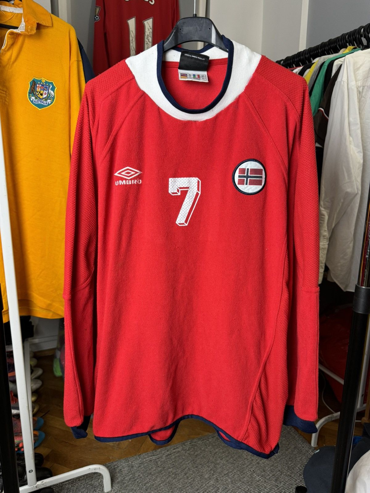 Umbro × Vintage Rare vintage Norway umbro soccer jersey y2k Size US L / EU 52-54 / 3 - 1 Thumbnail