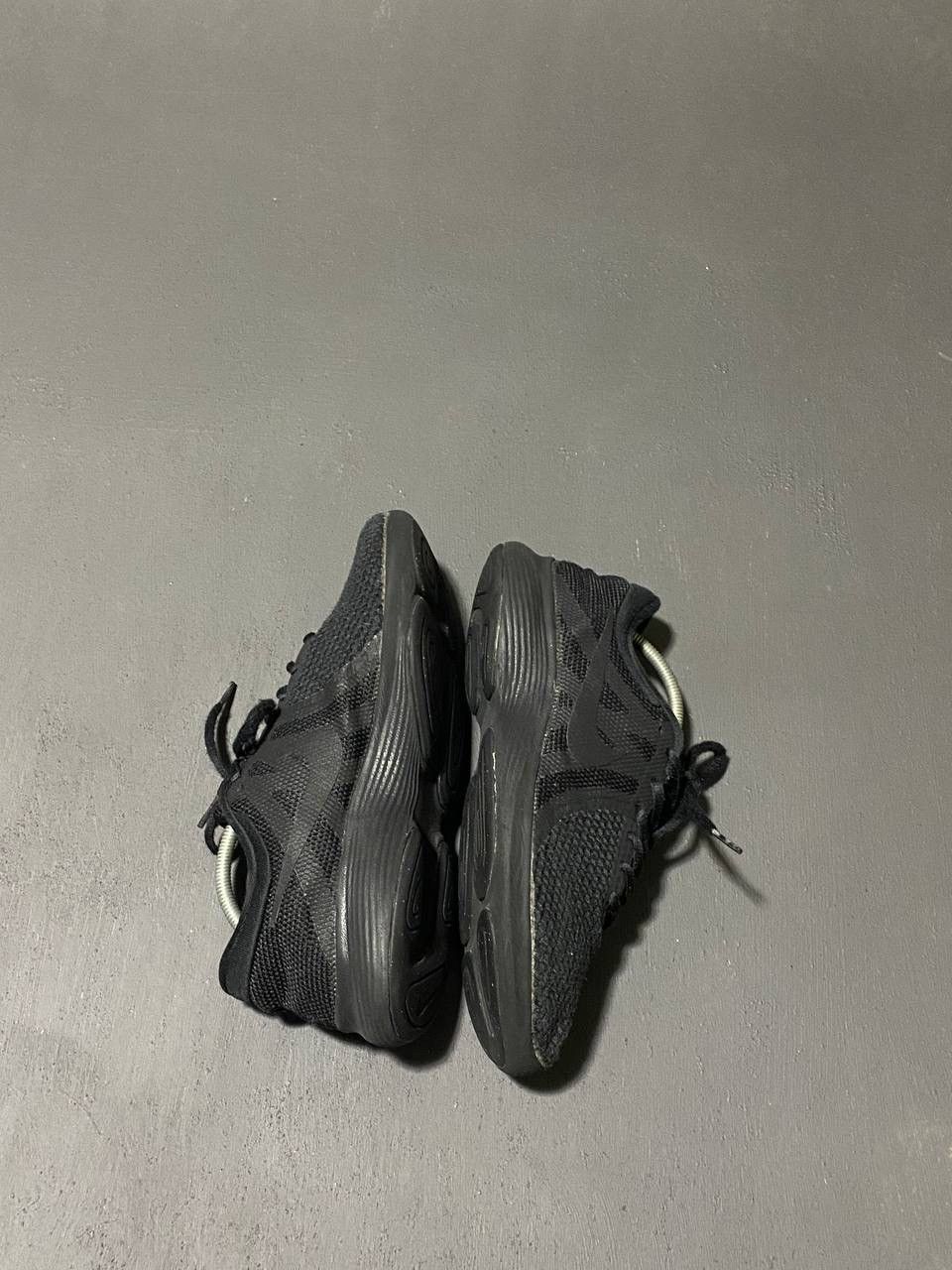 Nike Nike Revolution 4 Size US 7 / EU 40 - 4 Thumbnail