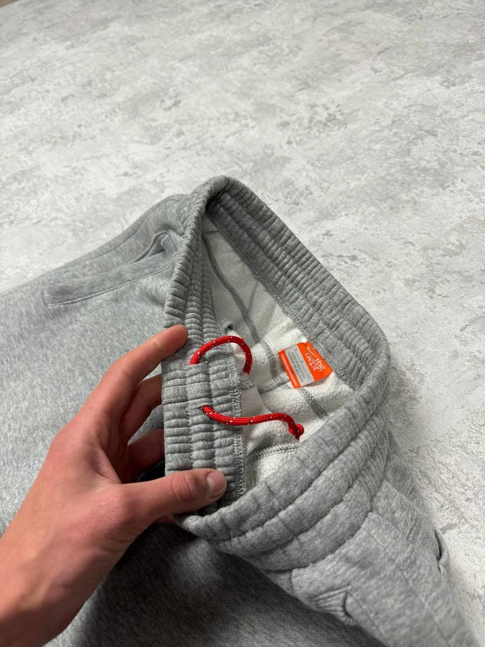 Nike Vintage Nike Gray Y2K Baggy Sweatpants Joggers Size S Size US 31 - 16 Thumbnail