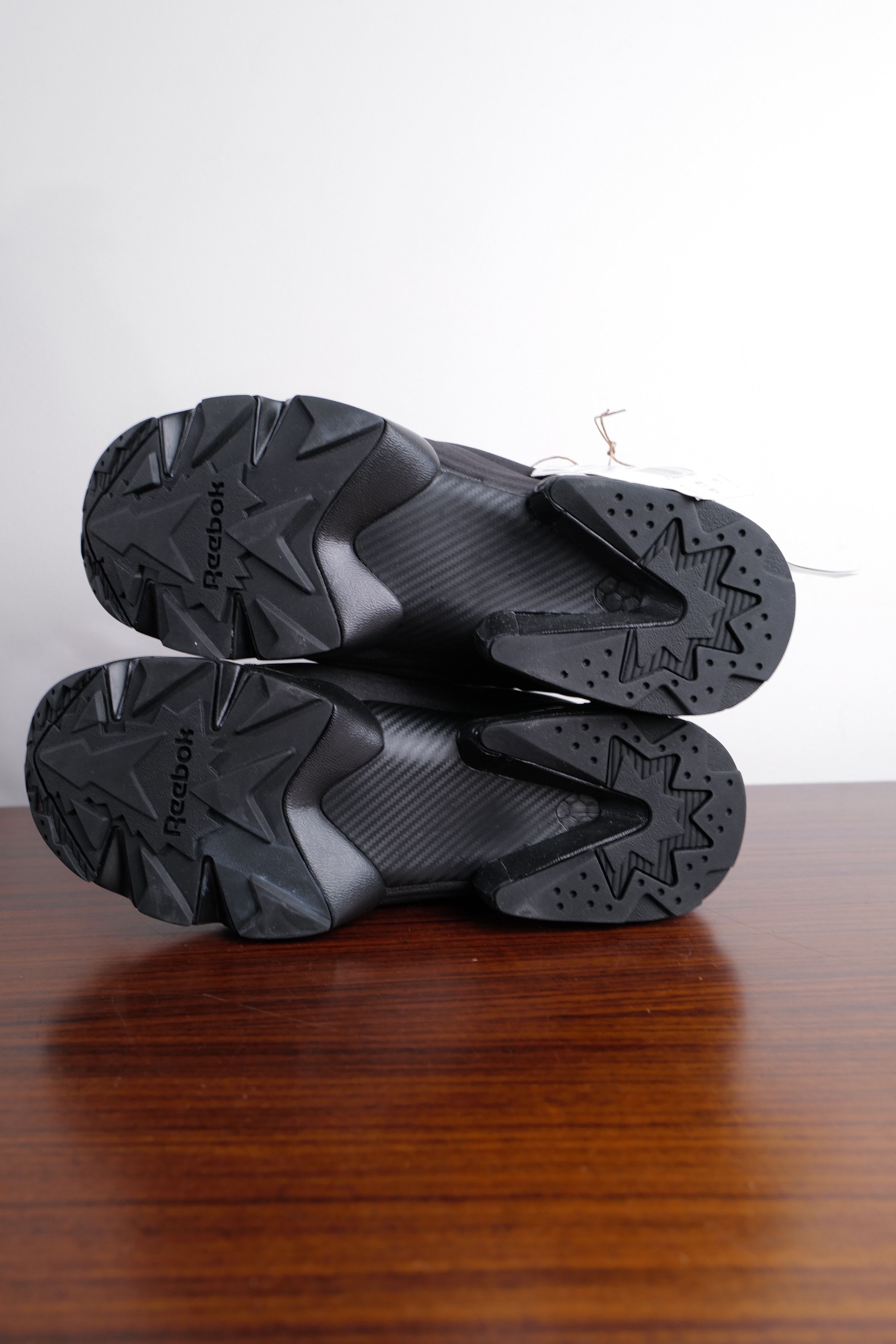 Maison Margiela × Reebok INSTA PUMP Size US 9.5 / EU 42-43 - 21 Thumbnail