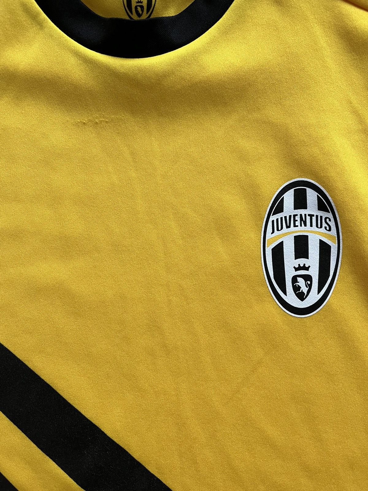 Vintage Juventus Serie A Soccer Football Jersey Size US S / EU 44-46 / 1 - 2 Thumbnail
