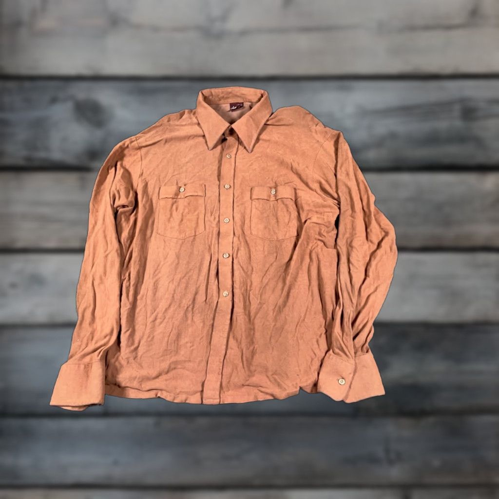 Vintage VTG 80s Textured Sueded Shirt Adult XL Brown Clay Lightweight Grunge Workwear Populated by 90s Retro Theme Mens Button-Up Collared Long Sleeve Size US XL / EU 56 / 4 - 1 Thumbnail