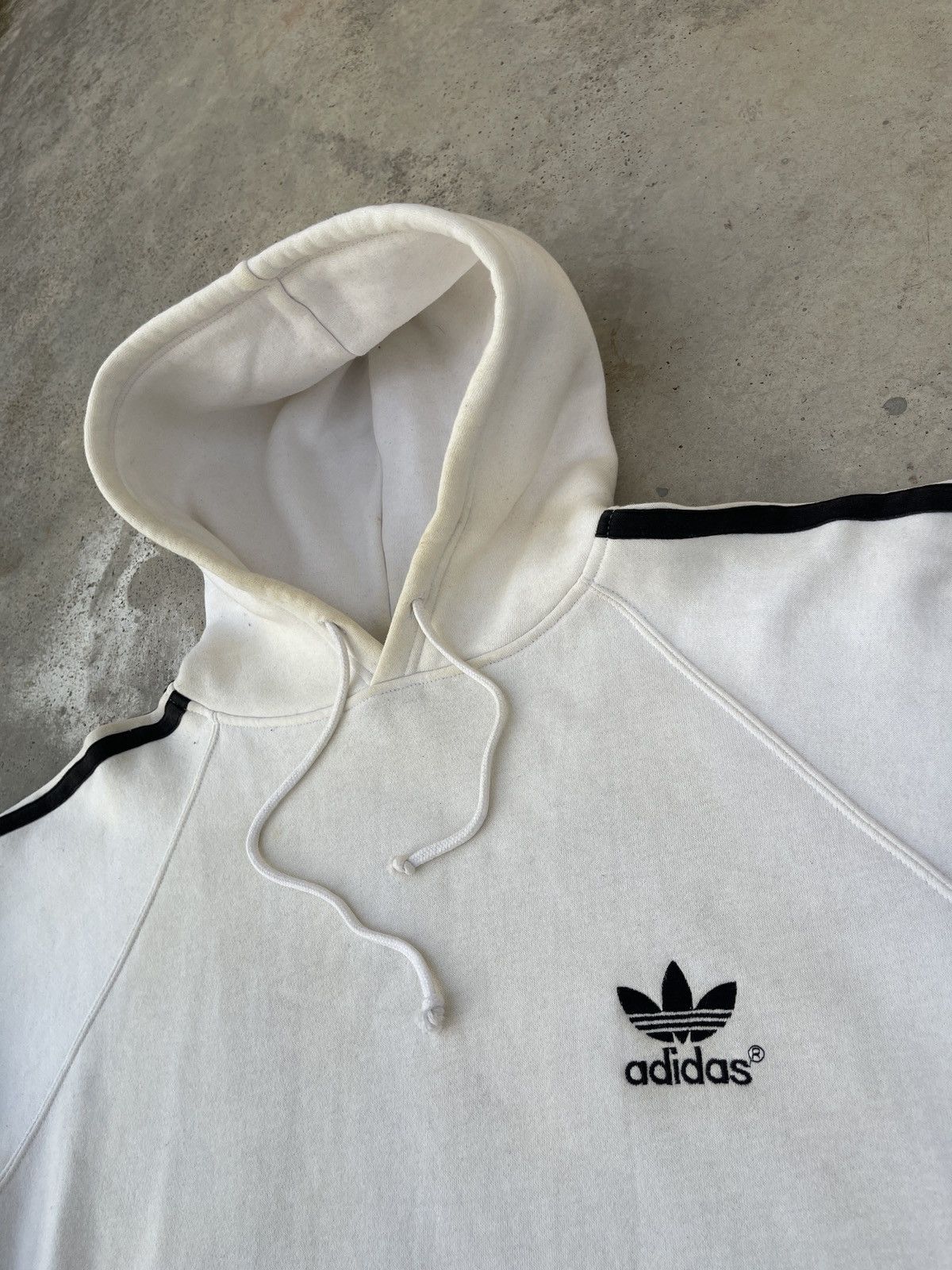 Adidas × Vintage Vintage Adidas Three Stripes Pull Over Hoodie Size US L / EU 52-54 / 3 - 5 Thumbnail