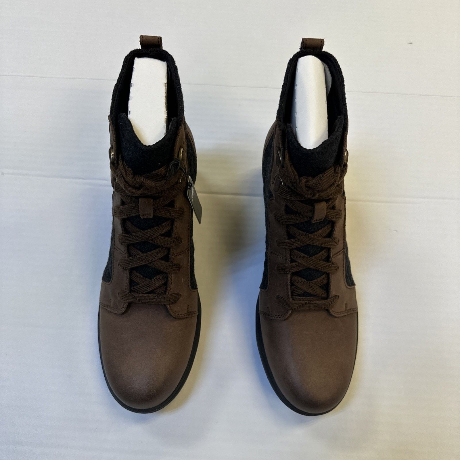 SOREL Sorel Women's Size 12 Evie II NW Lace Boots Dark Brown Size US 12 / IT 42 - 1 Thumbnail