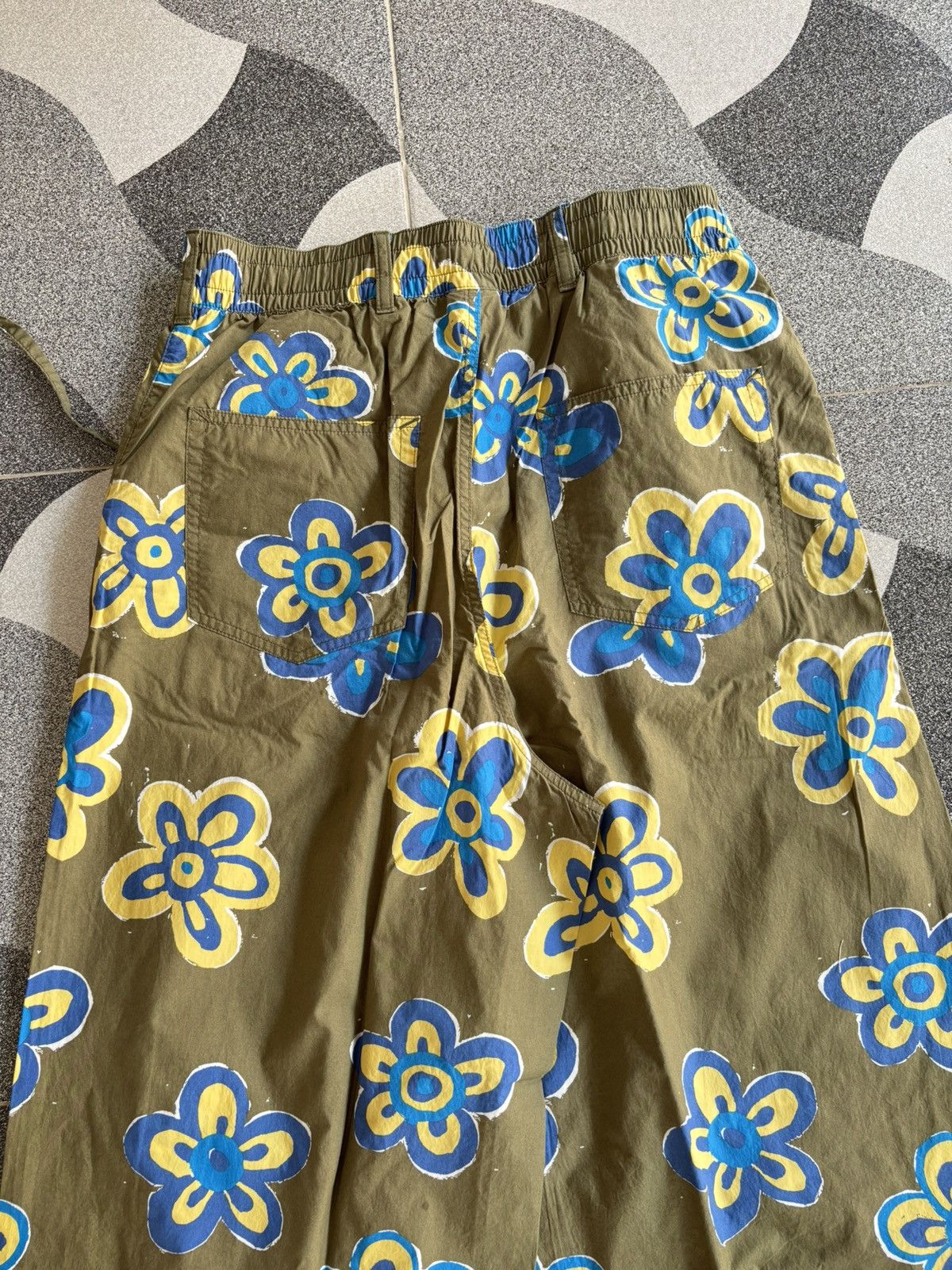 Marni × Uniqlo Marni x Uniqlo Floral Pants SS 2022 Size US 30 / EU 46 - 5 Thumbnail