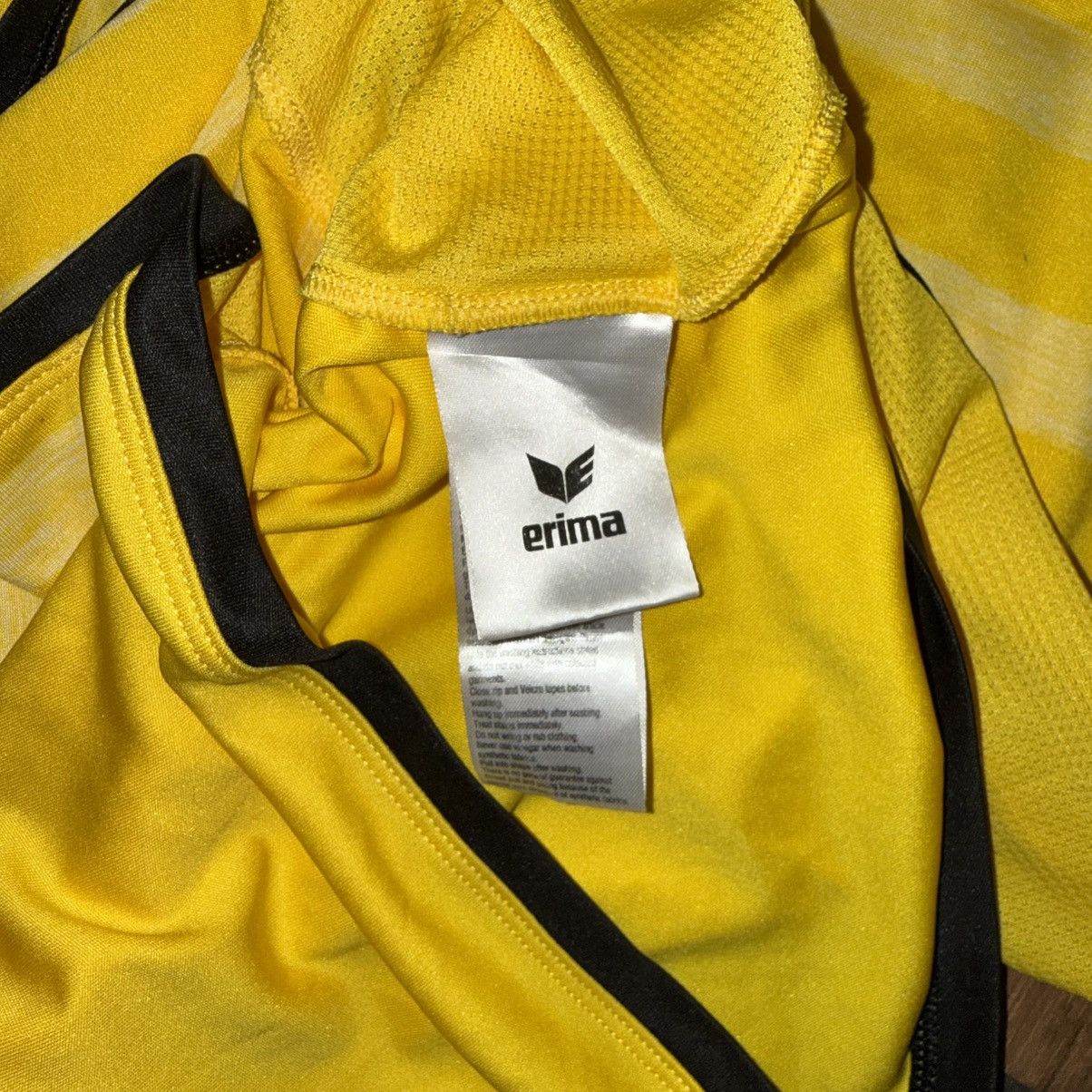 Erima SSV Jeddeloh II Goalkeeper Kit 2018 Size US XL / EU 56 / 4 - 5 Thumbnail