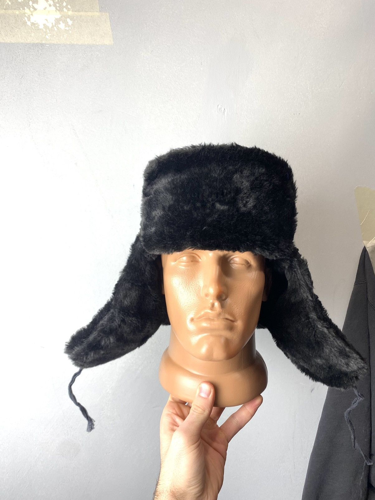 Vintage Vintage Soviet Era Black Fur Ushanka Trapper Hat Winter Size ONE SIZE - 5 Thumbnail