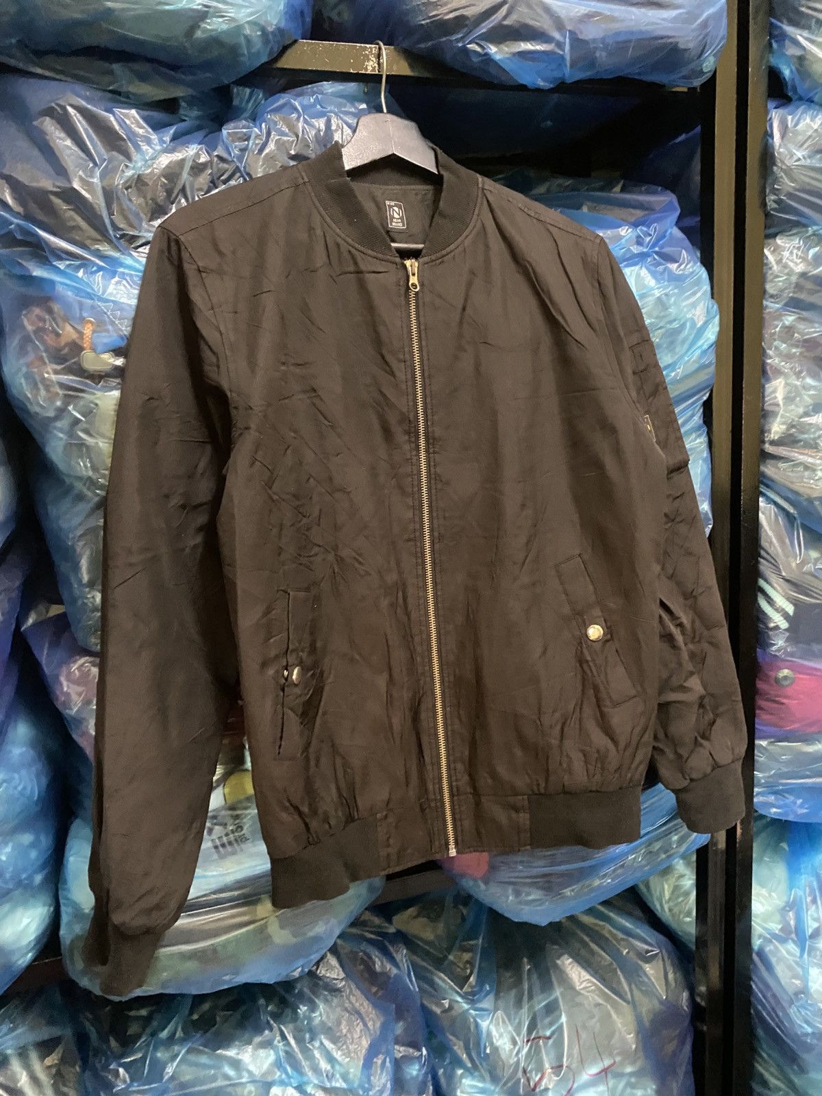 Japanese Brand Near Brand black bomber jacket with Japanese label – M size Size US S / EU 44-46 / 1 - 3 Thumbnail