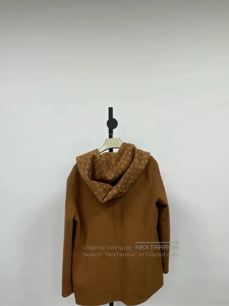 Louis Vuitton Louis Vuitton Caramel lined full print coat Size US S / EU 44-46 / 1 - 2 Thumbnail