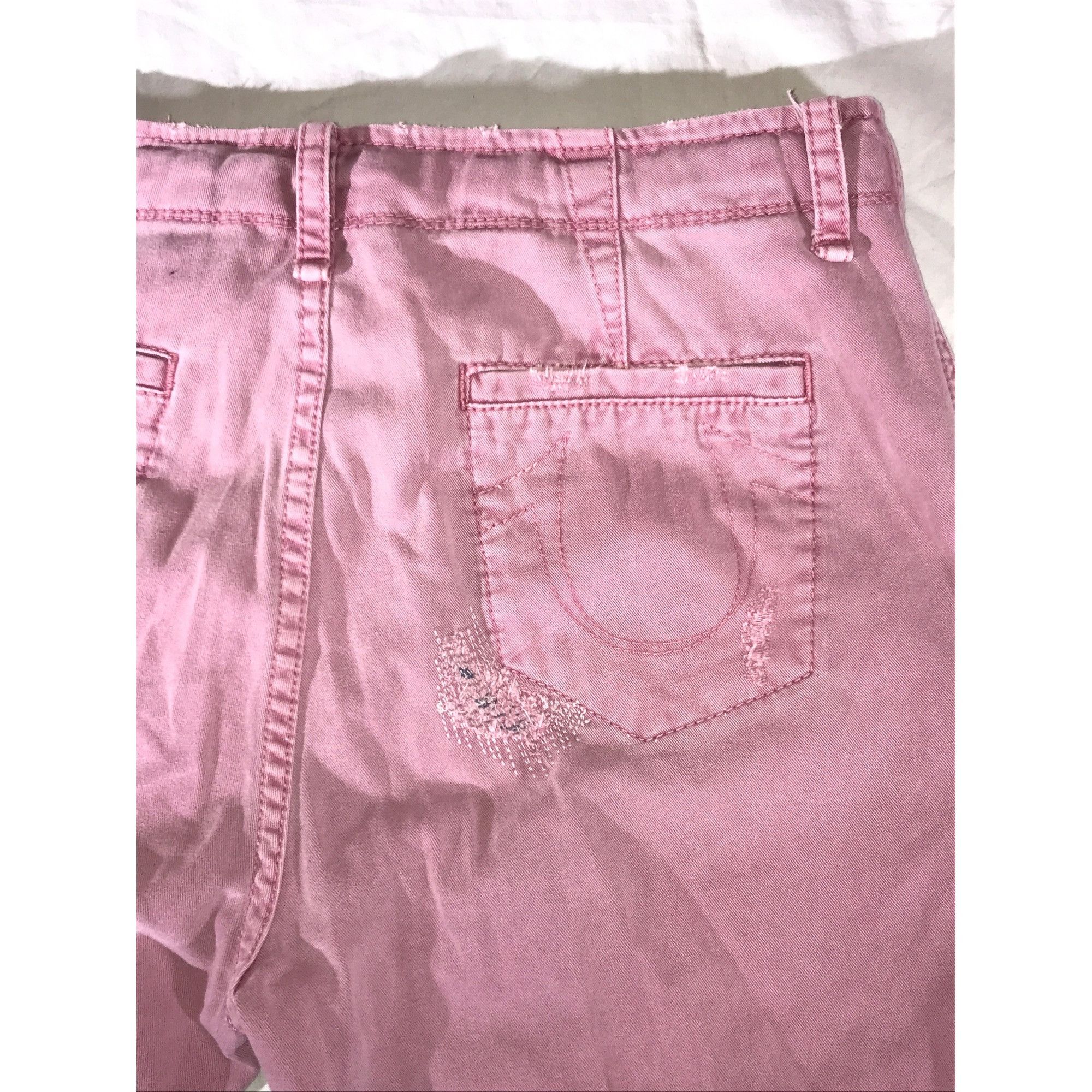 Designer True Religion Women's Pink/Blue Distressed Straight Leg Jean Size 32" / US 10 / IT 46 - 4 Thumbnail