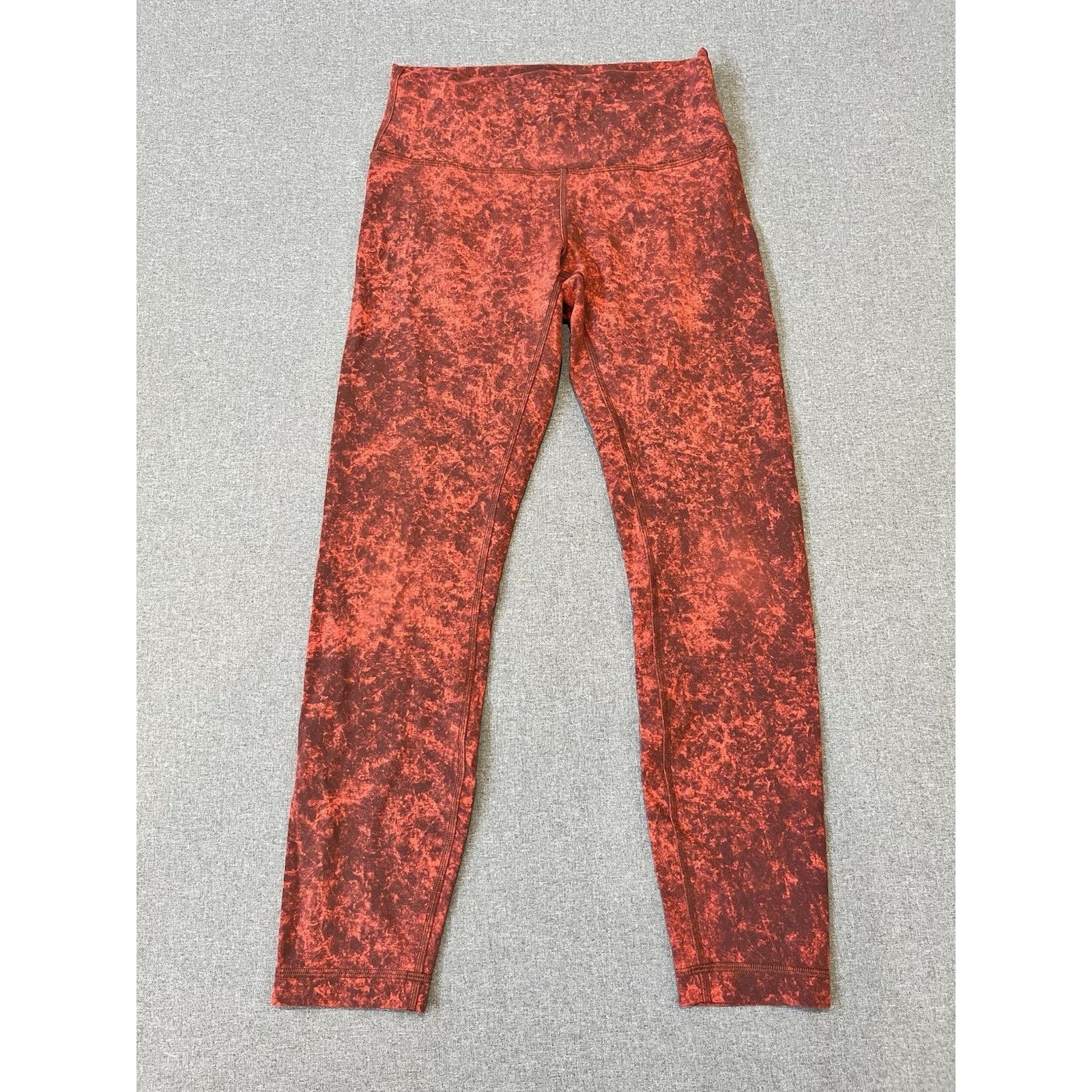 Lululemon Lululemon Size 6 Wunder Train HR Tight 25" Denim Wash Print Size 28" / US 6 / IT 42 - 1 Thumbnail