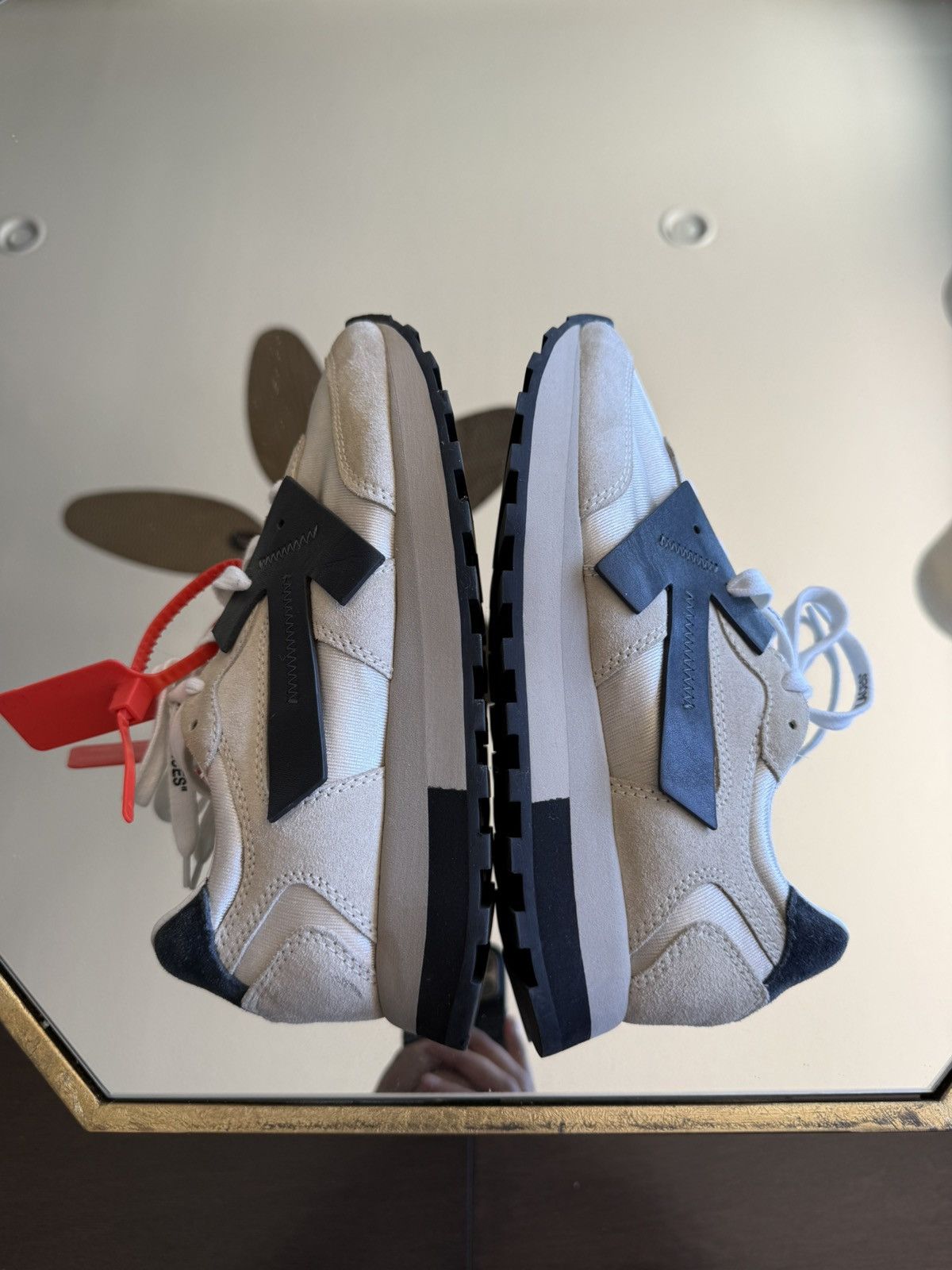 Off-White Off-White Women’s HG Runner ‘Beige’ Size US 8 / IT 38 - 9 Thumbnail