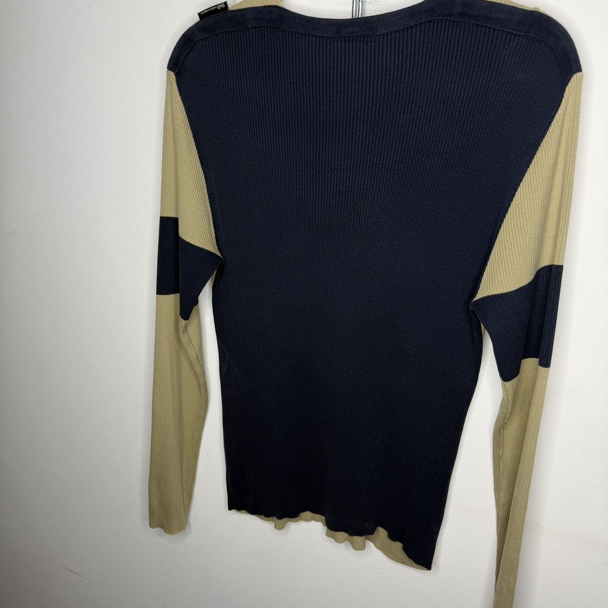 Dolce & Gabbana 2000s Dolce & Gabbana Fit Beige Sweater Ribbed Size US M / EU 48-50 / 2 - 7 Thumbnail