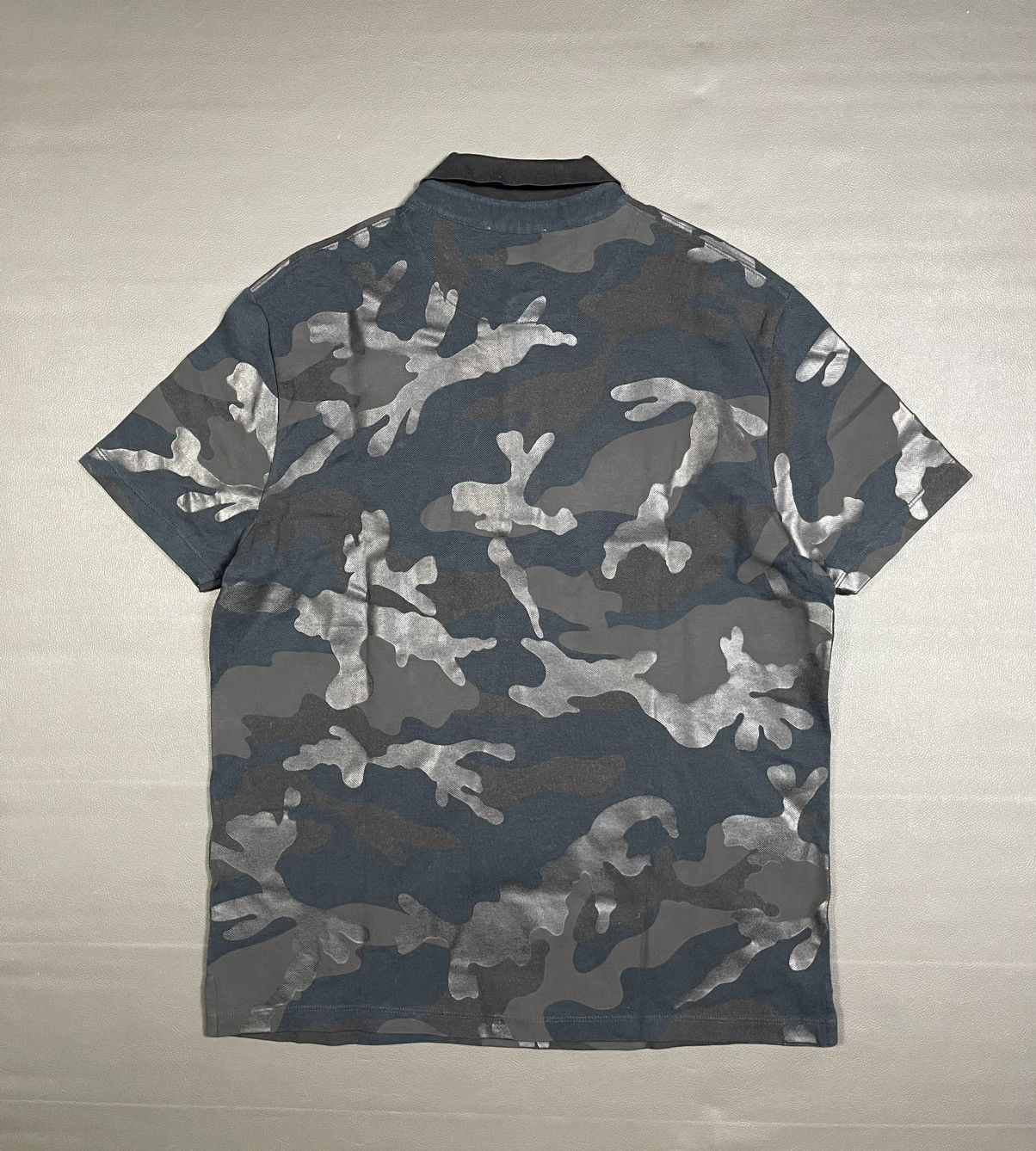 Valentino Valentino Garavani camouflage piqué polo shirt Size US M / EU 48-50 / 2 - 5 Thumbnail